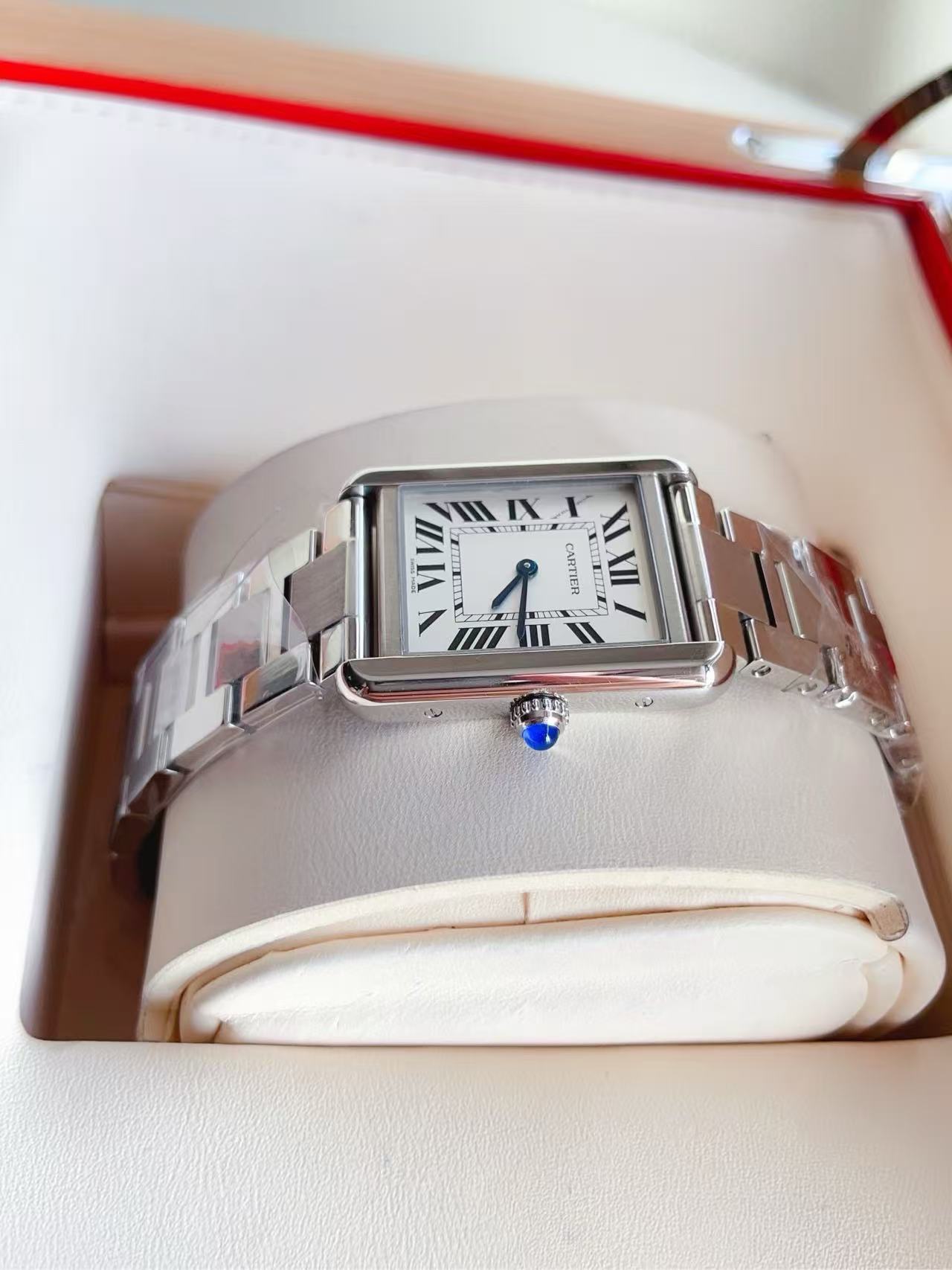 Cartier W5200013 detail 4