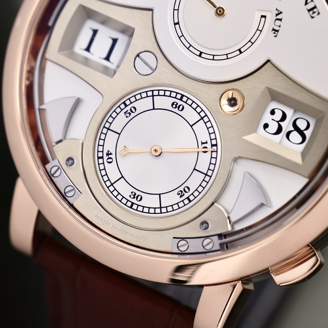 A. Lange & S&ouml;hne 145.032 detail 1
