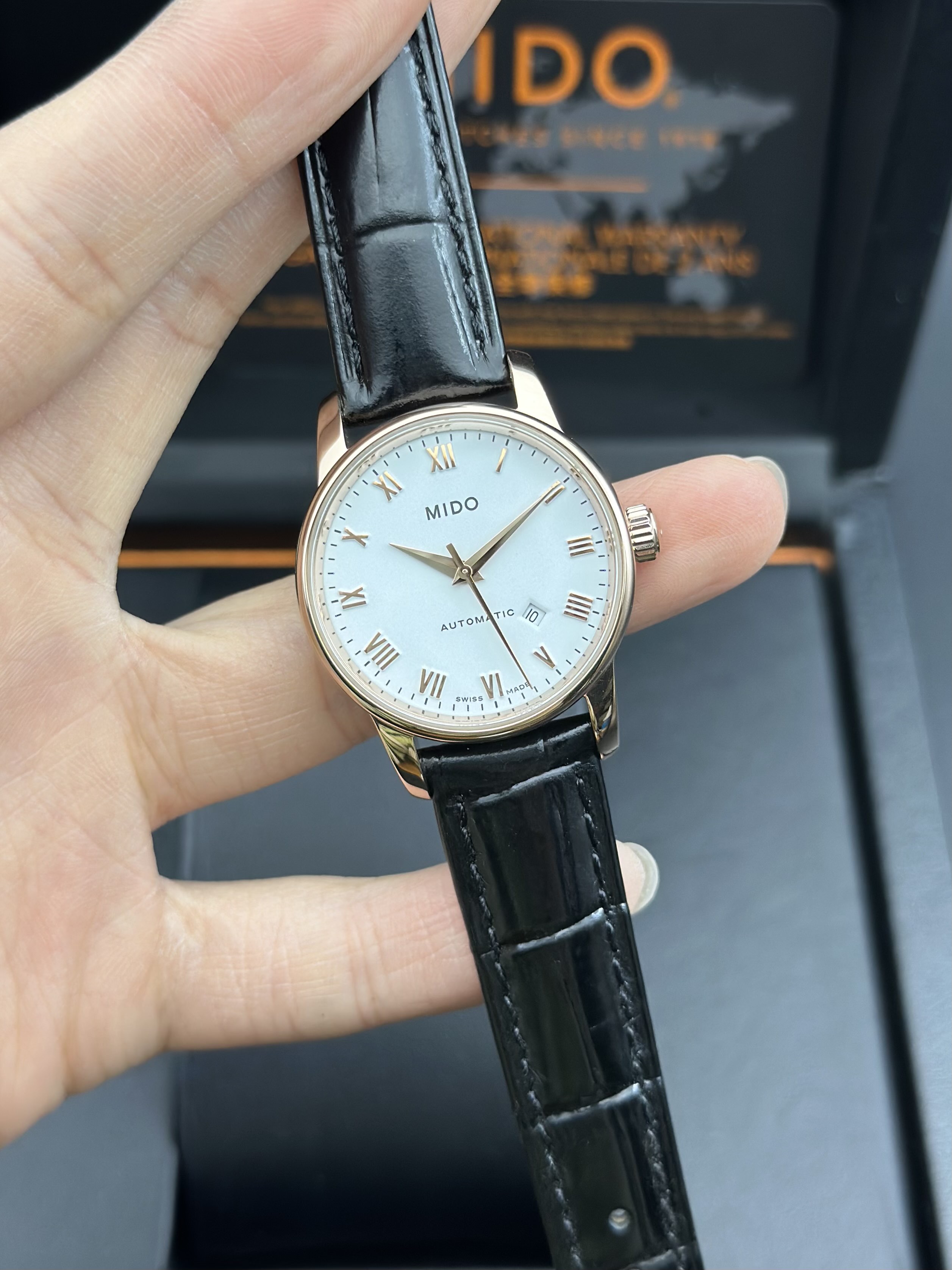Mido M7600.3.26.8 detail 1
