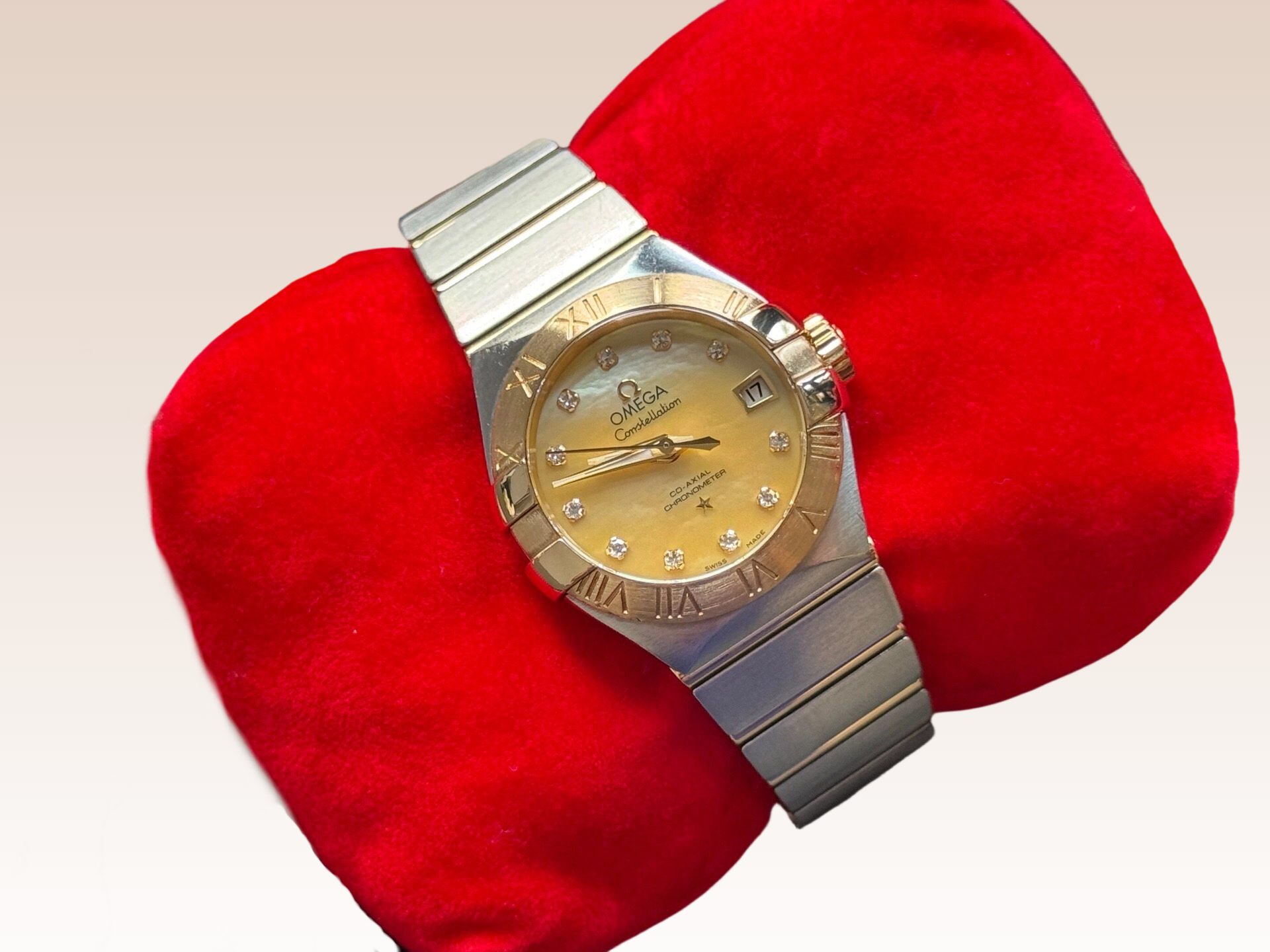 Omega 123.20.27.20.57.002 detail 2