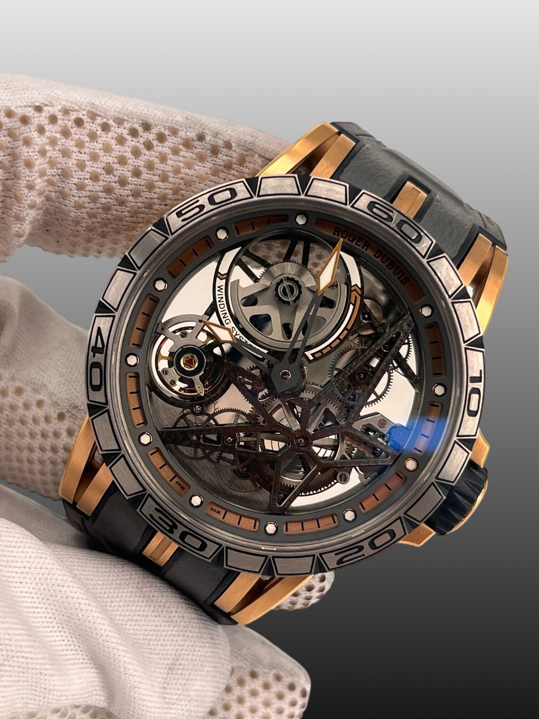 Roger Dubuis RDDBEX0574 detail 1