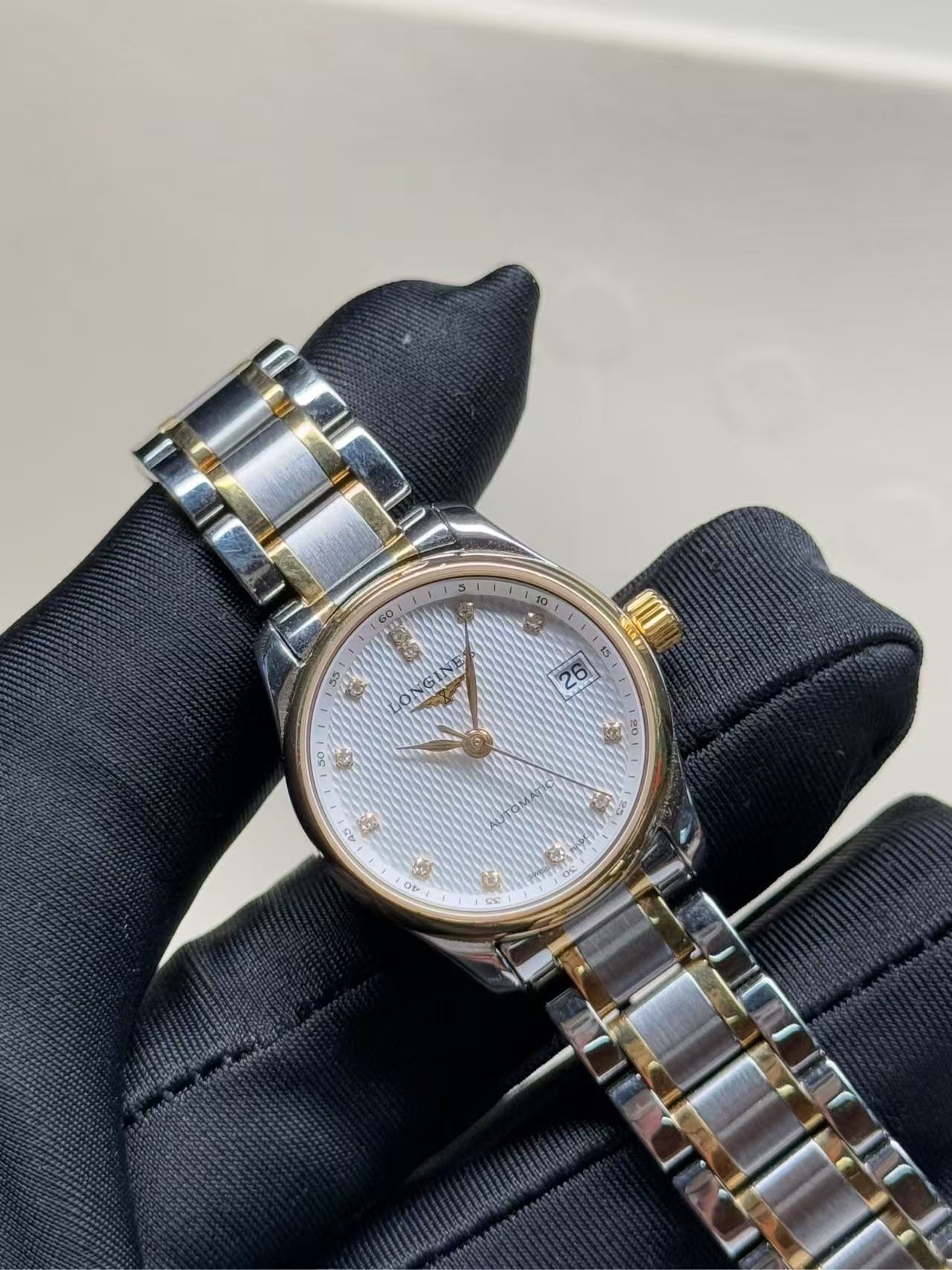 Longines L2.128.5.77.7 detail 1