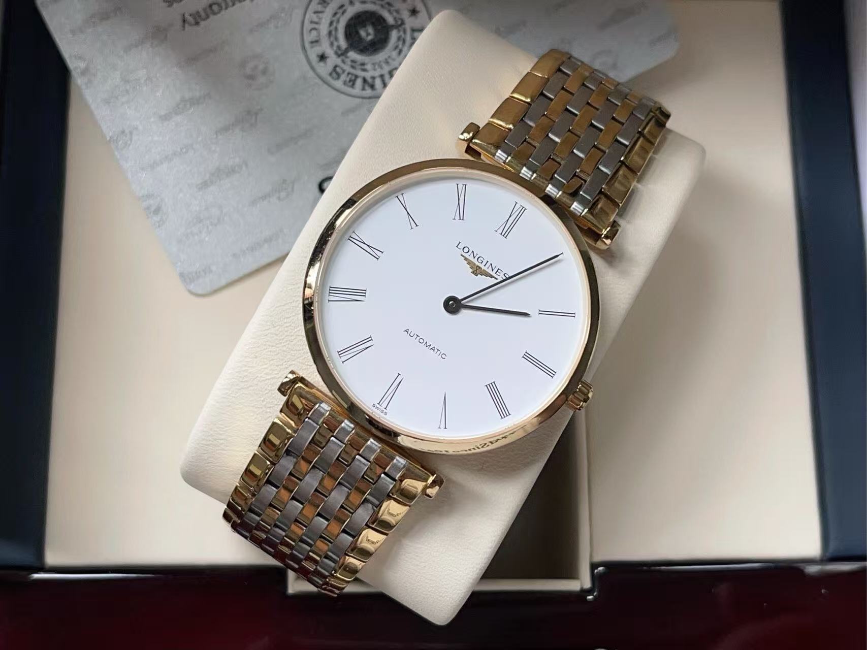 Longines L4.908.2.11.7 detail 1