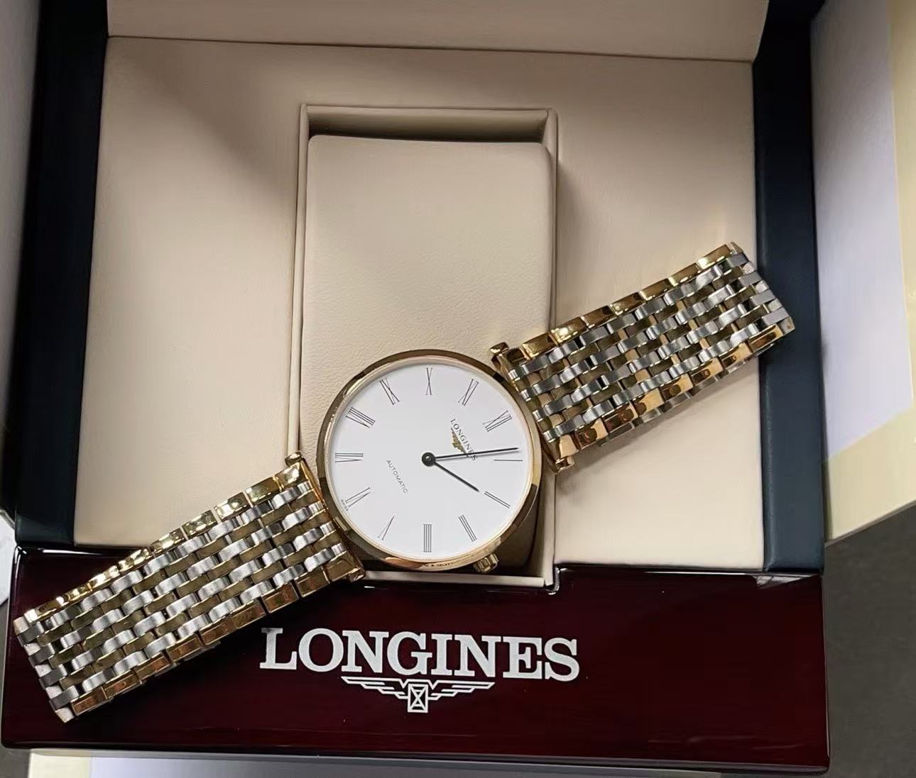 Longines L4.908.2.11.7 detail 3