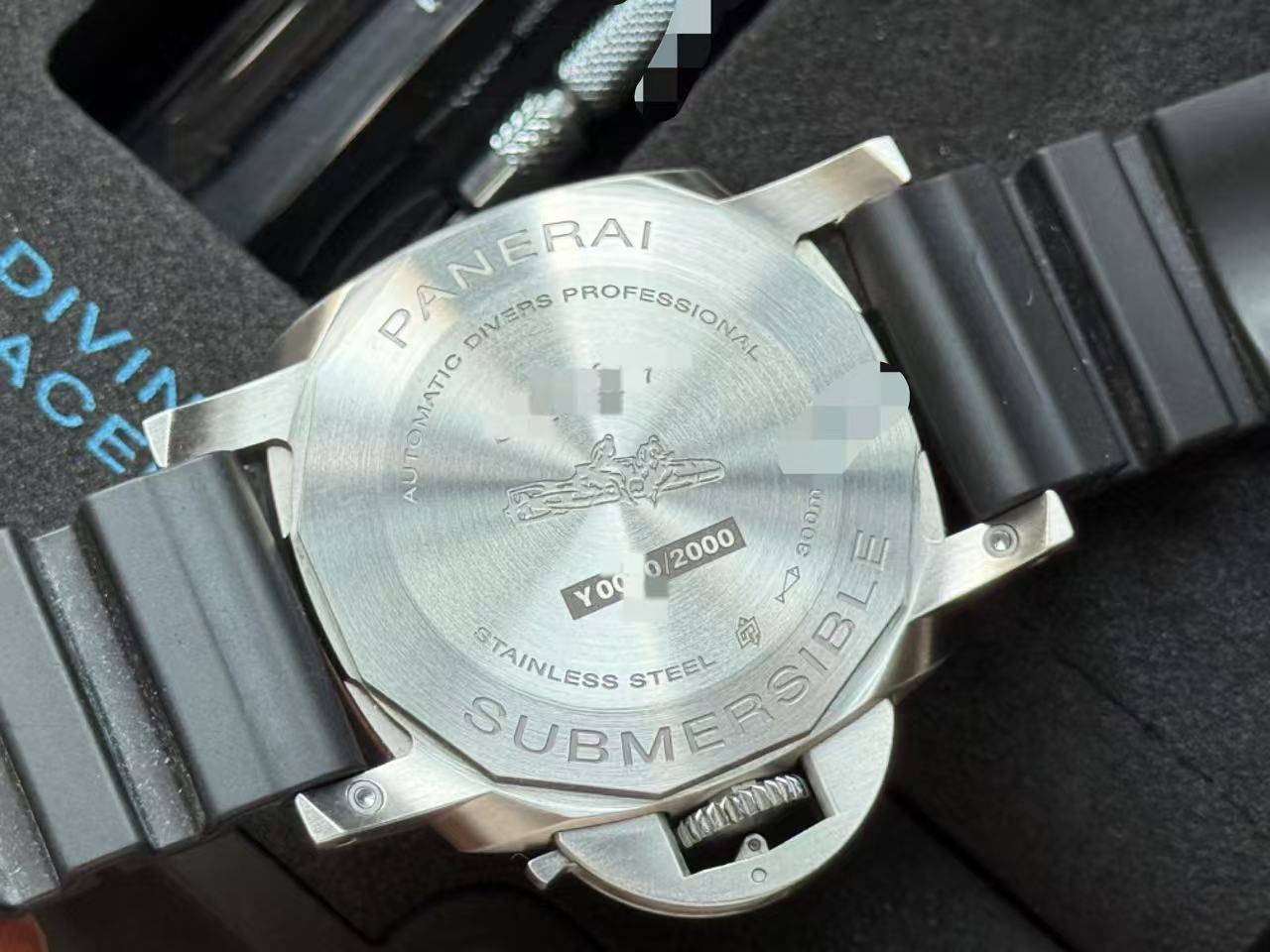 Panerai PAM02223 detail 3