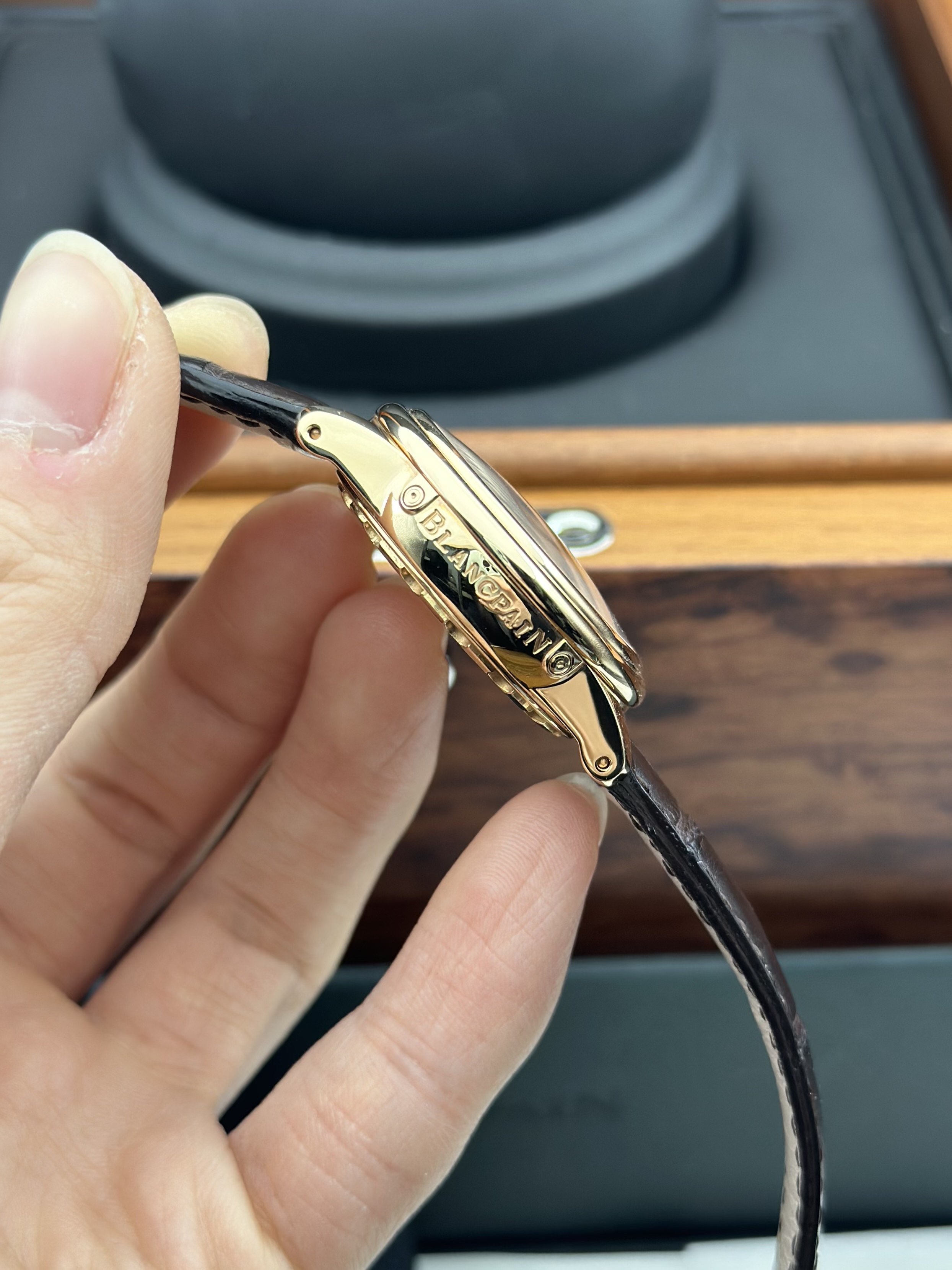 Blancpain 2360-3691A-55A detail 2