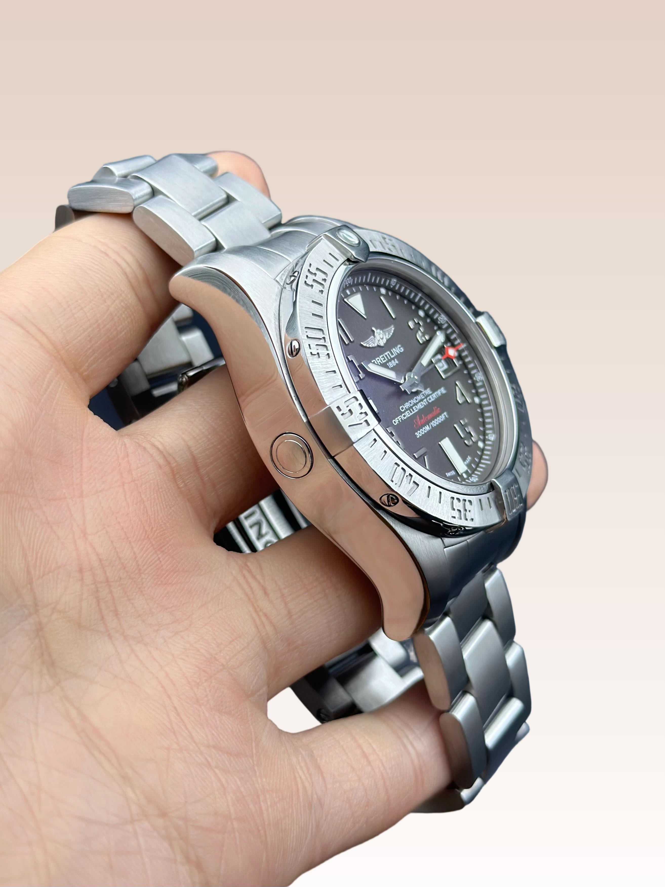 Breitling A1733110.F563.169A detail 2