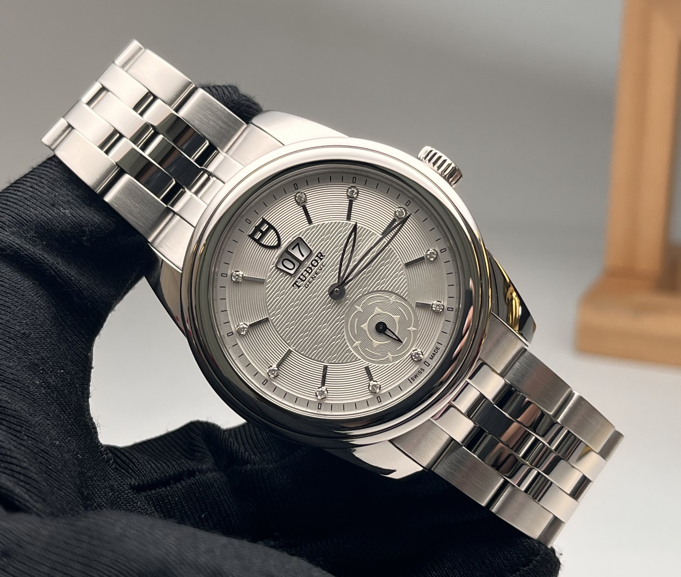 Tudor 57000-6807
