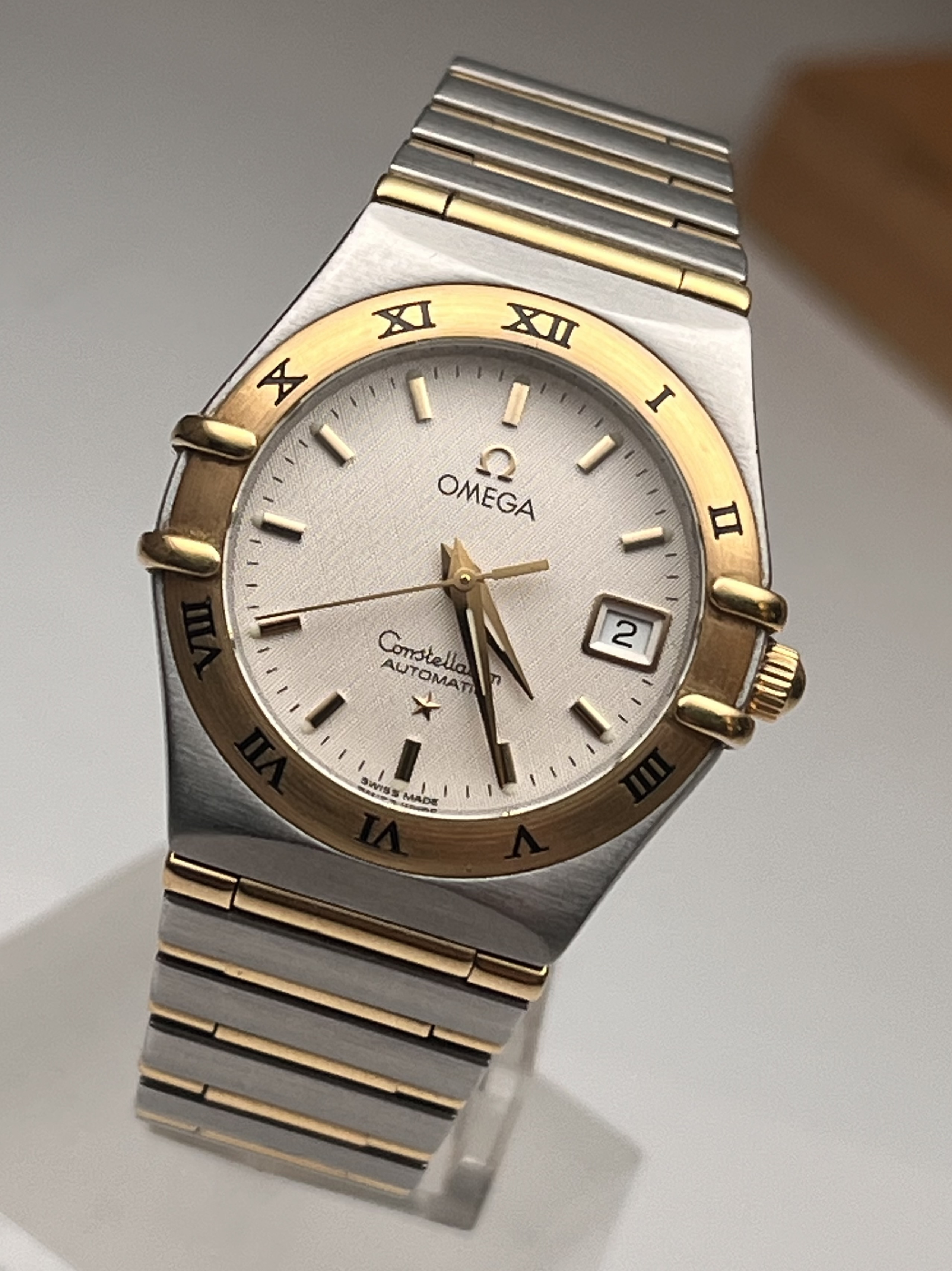 Omega 1292.30.00 detail 1