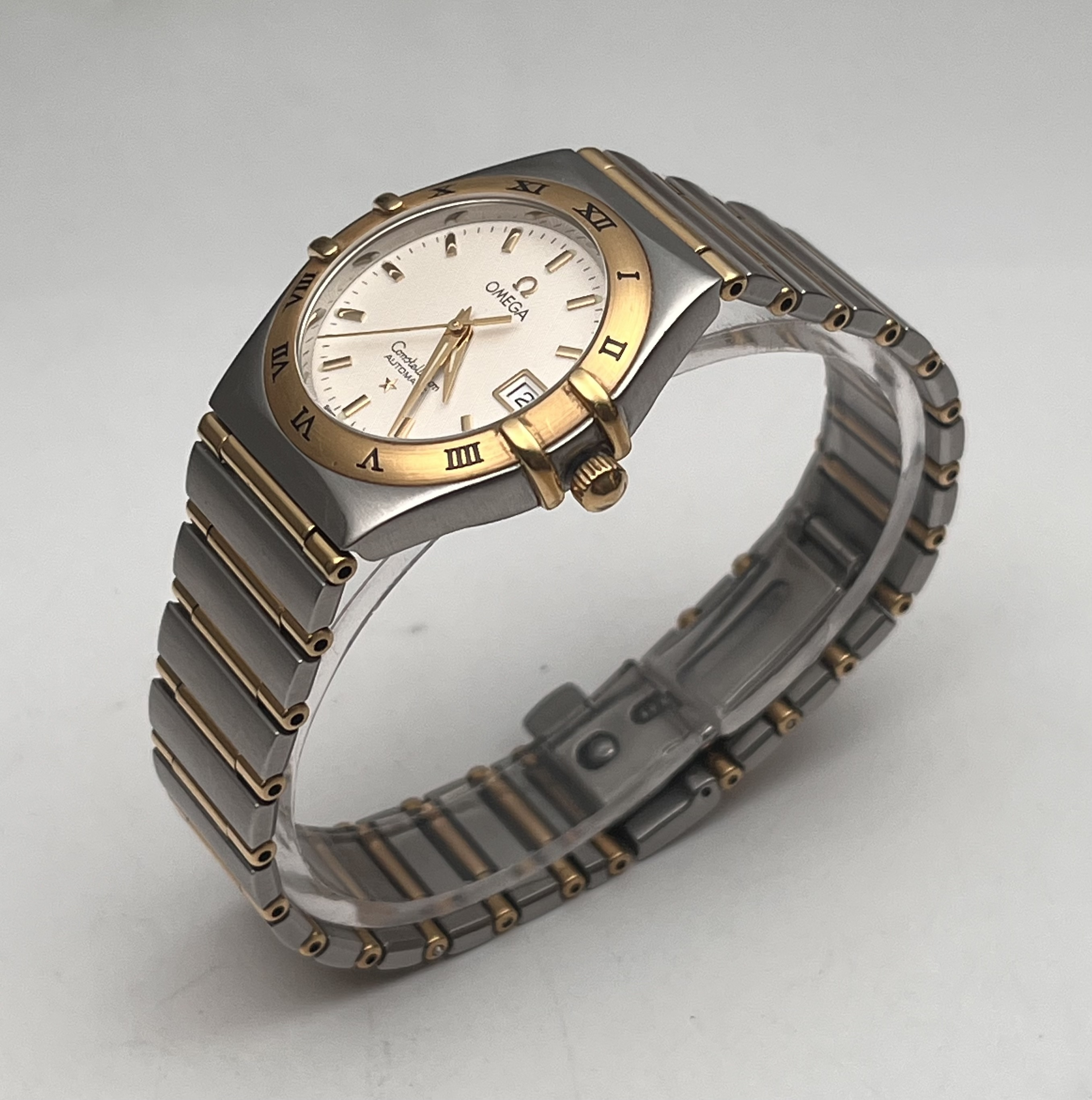 Omega 1292.30.00 detail 3