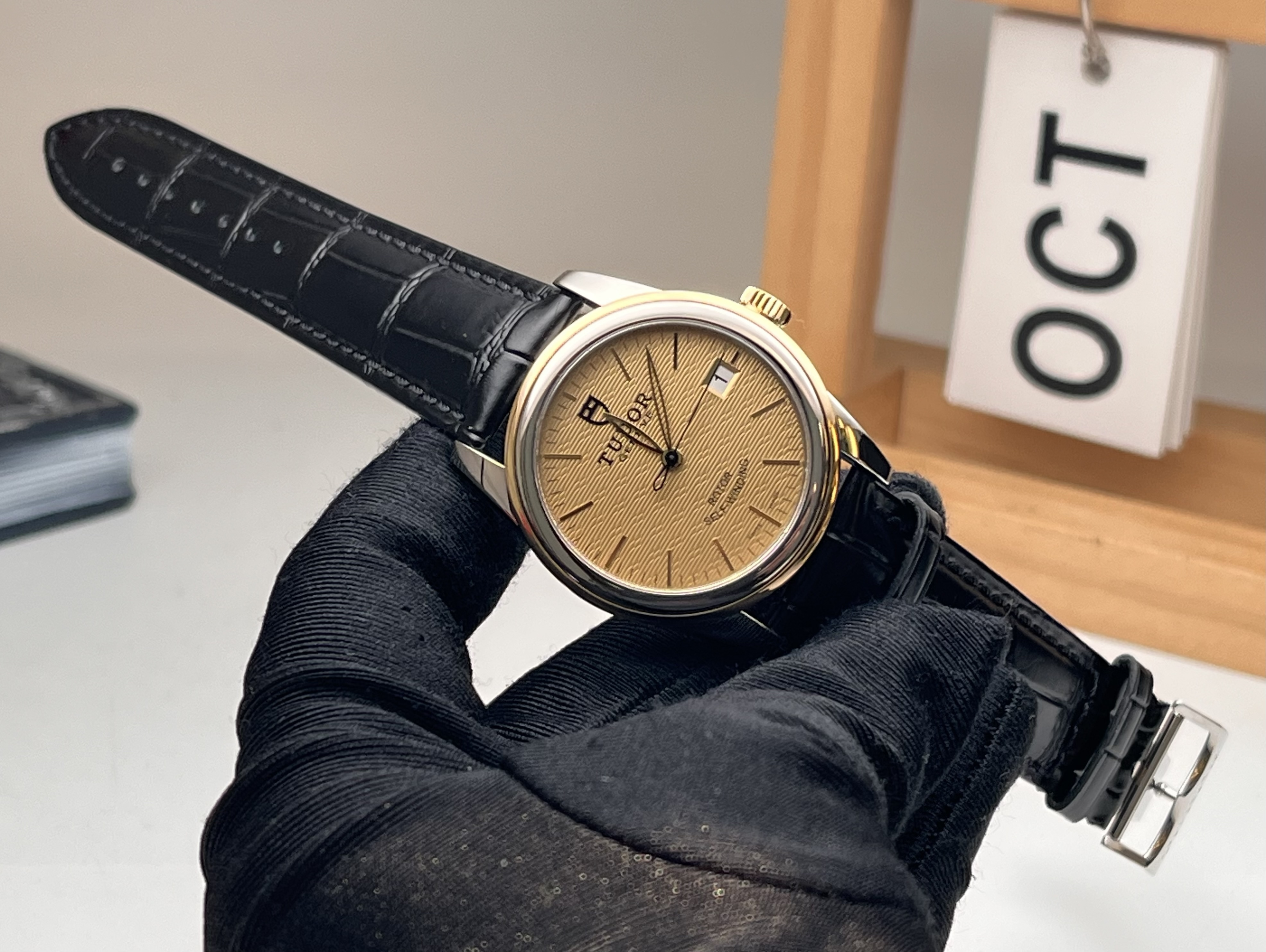 Tudor 55003 detail 1