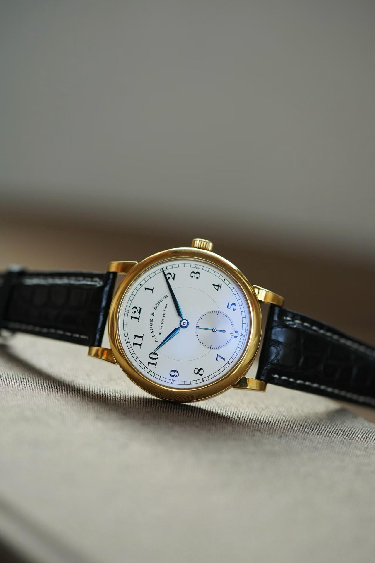 A. Lange & S&ouml;hne 233.021 detail 1