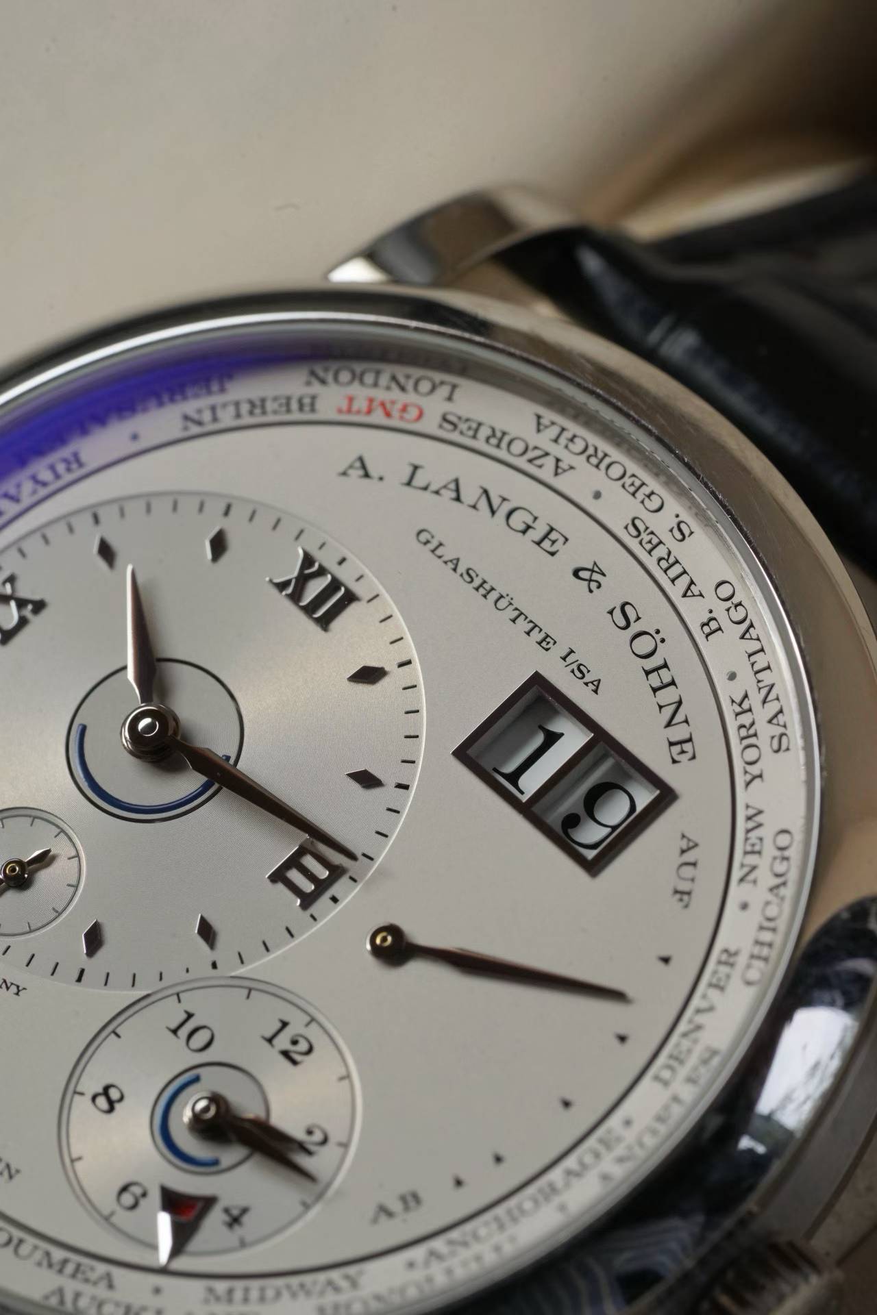 A. Lange & S&ouml;hne 136.025 detail 7