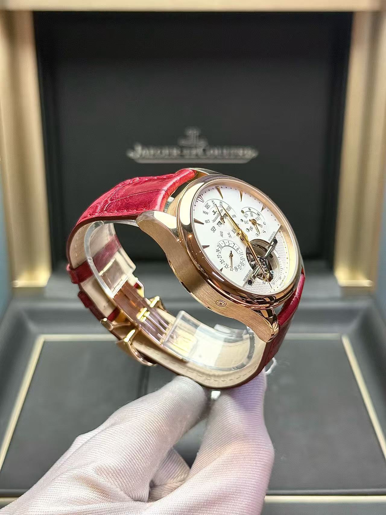Jaeger-LeCoultre Q500242A detail 1