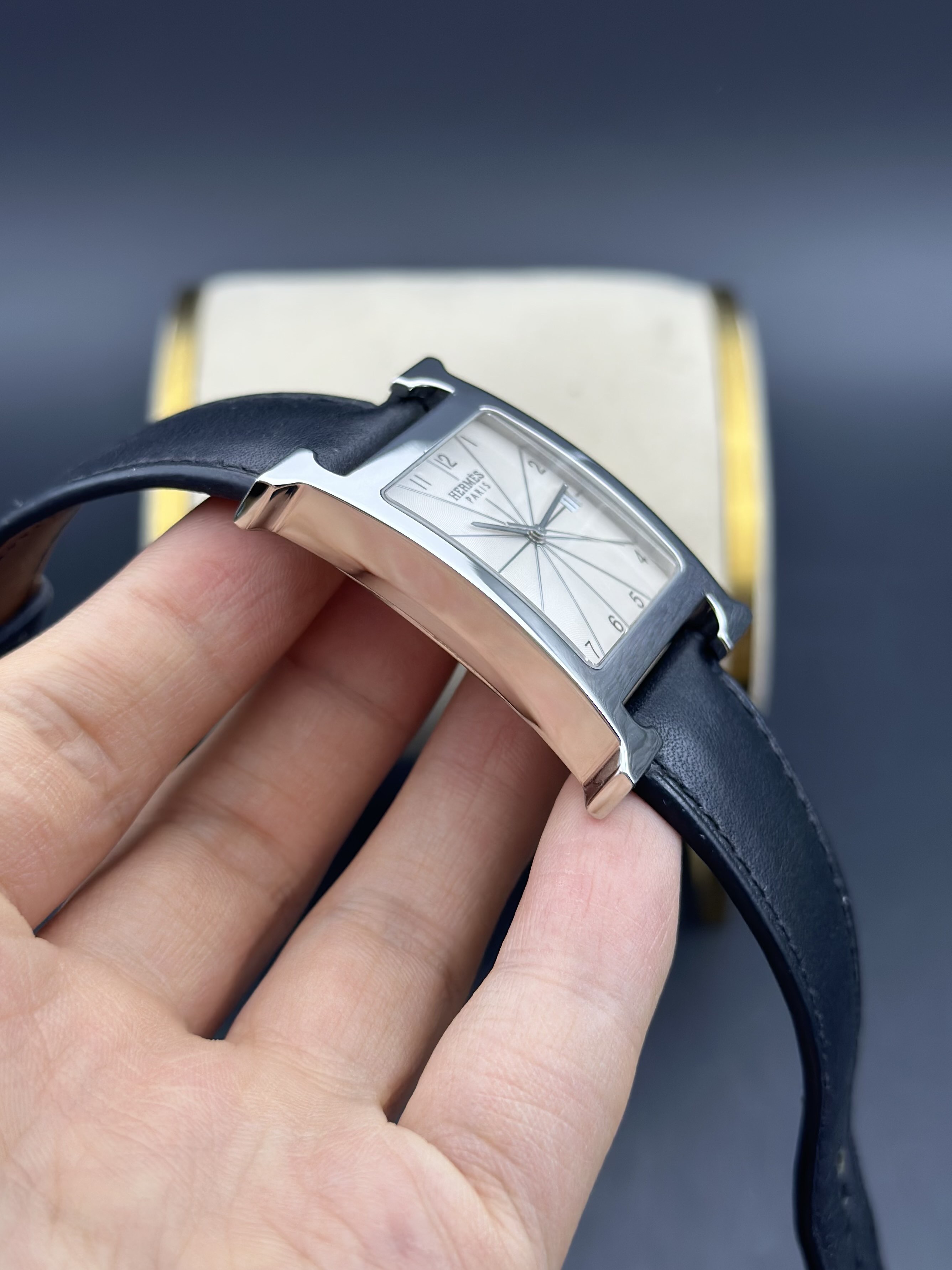 Herm&egrave;s HH1.810.260 VBA detail 2