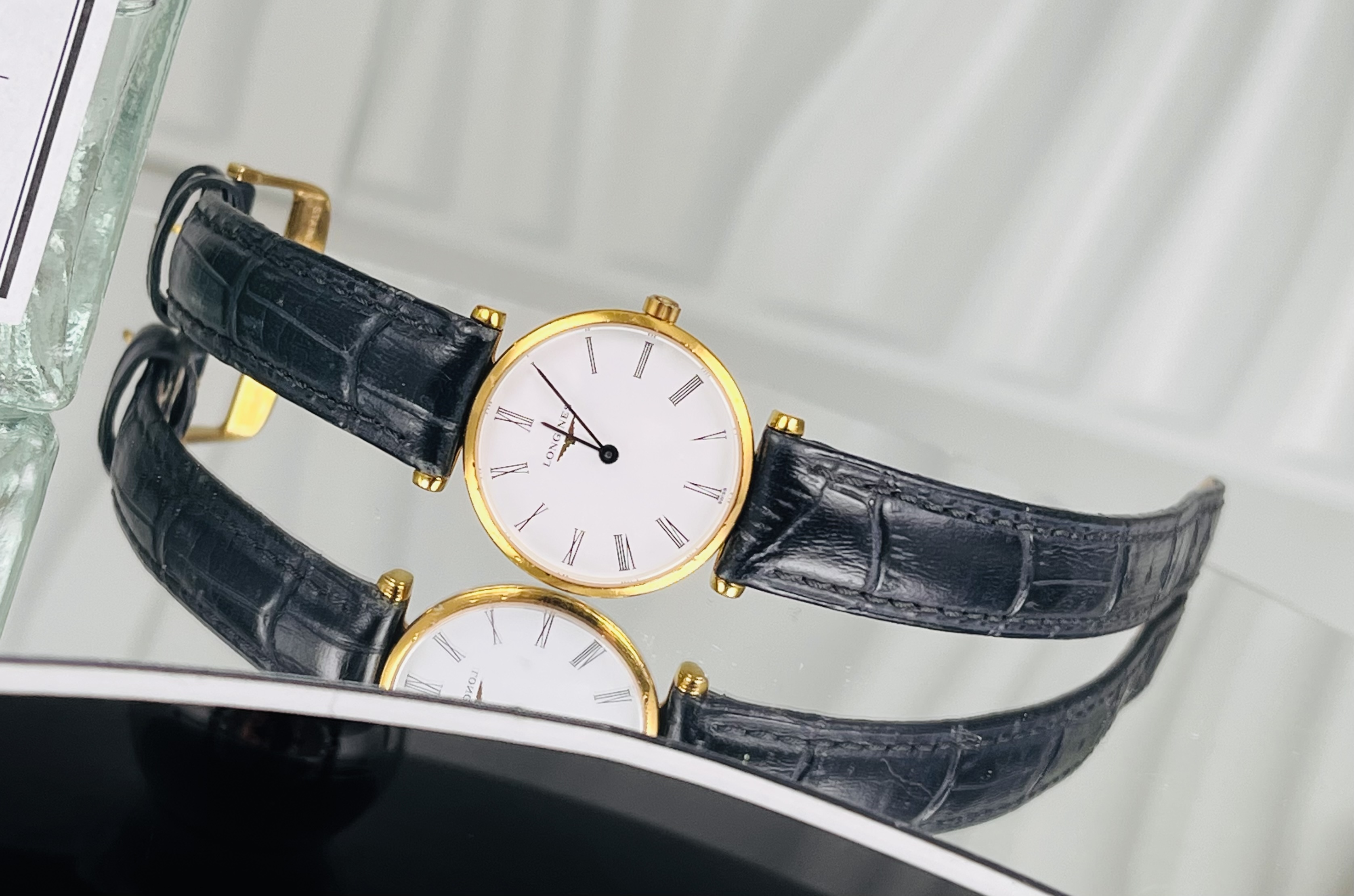Longines L4.209.2.11.2 detail 2