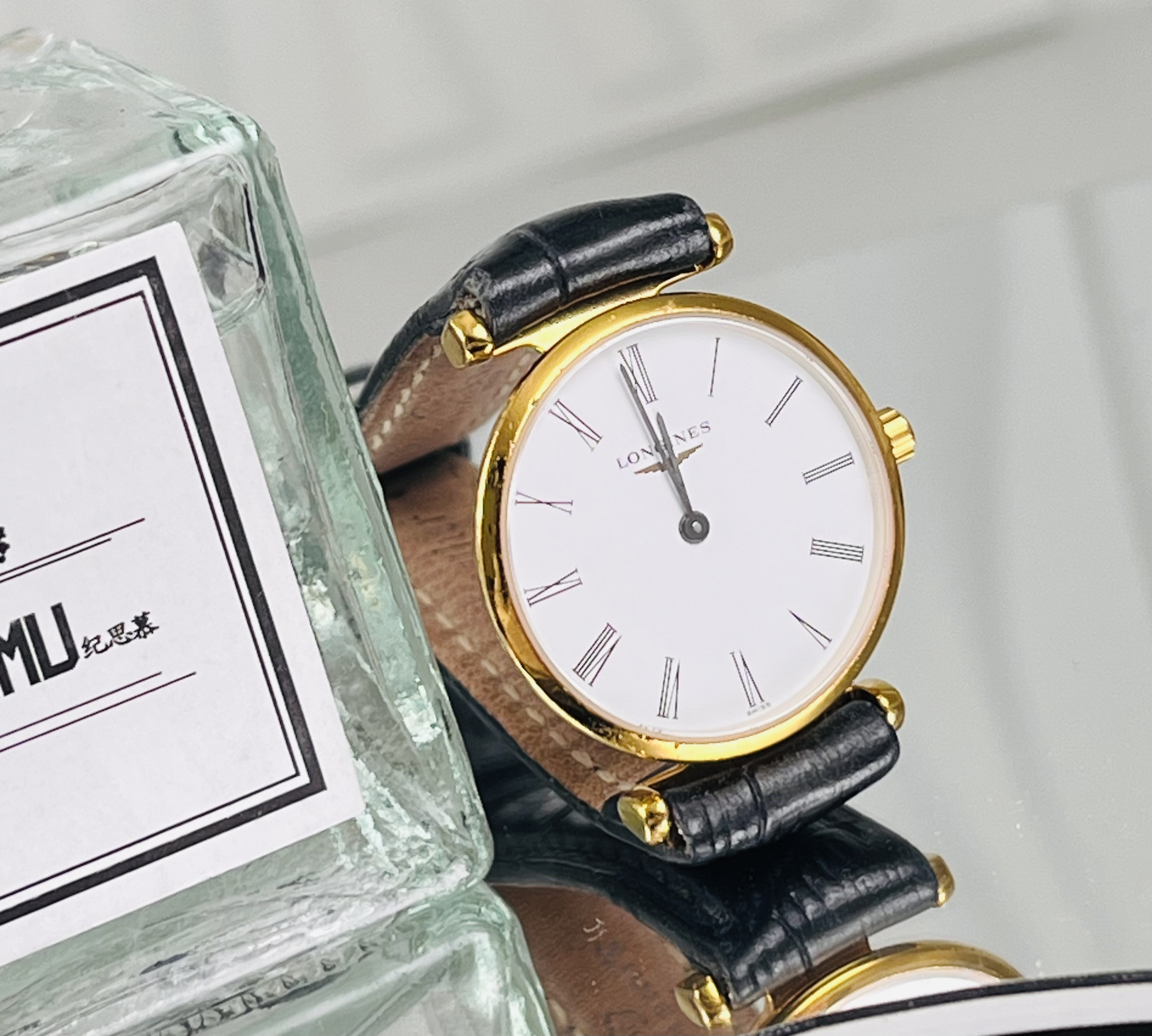Longines L4.209.2.11.2 detail 4