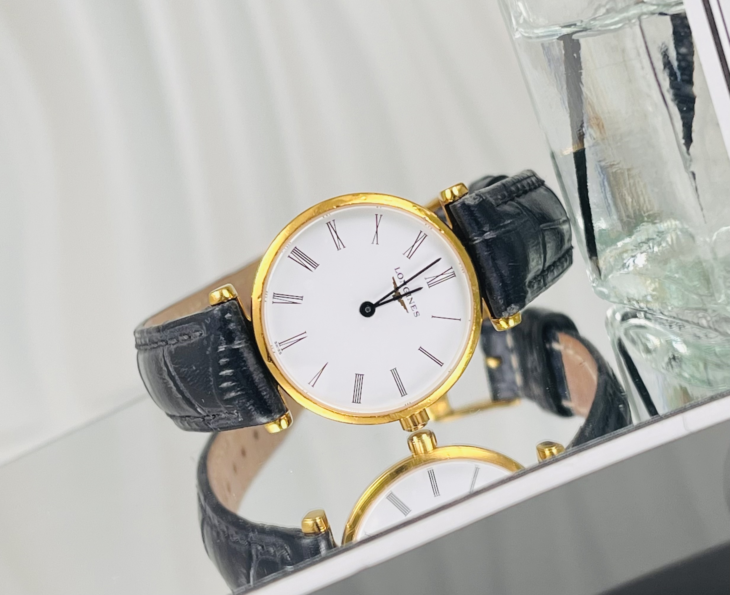 Longines L4.209.2.11.2 detail 5