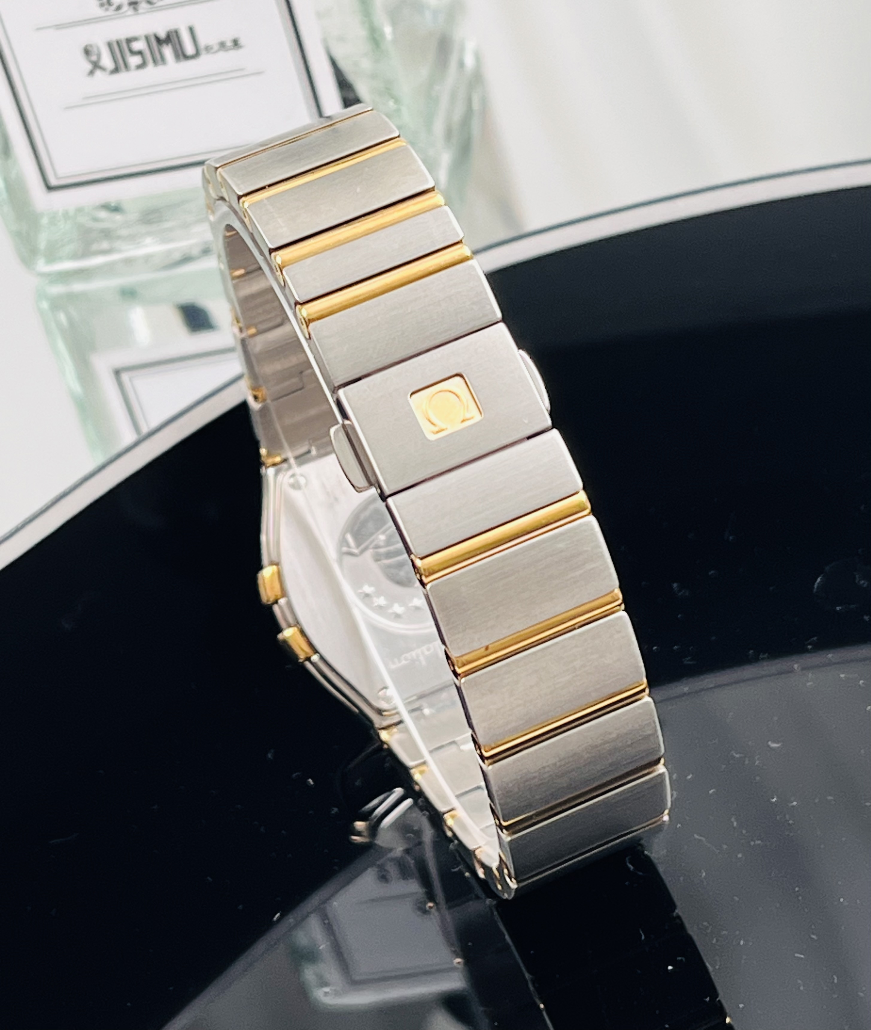 Omega 123.25.27.60.55.003 detail 4