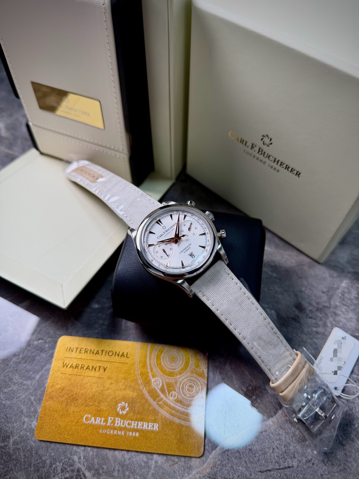 Carl F. Bucherer 00.10927.08.13.01 detail 1