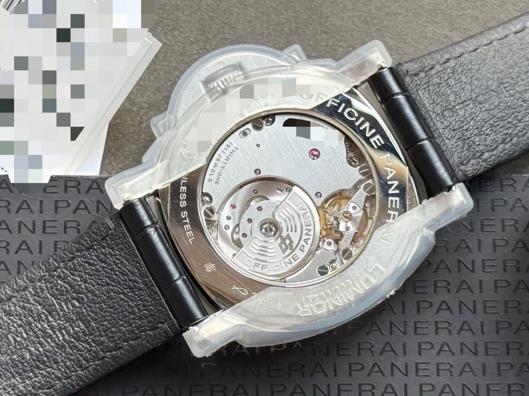 Panerai PAM00674 detail 3