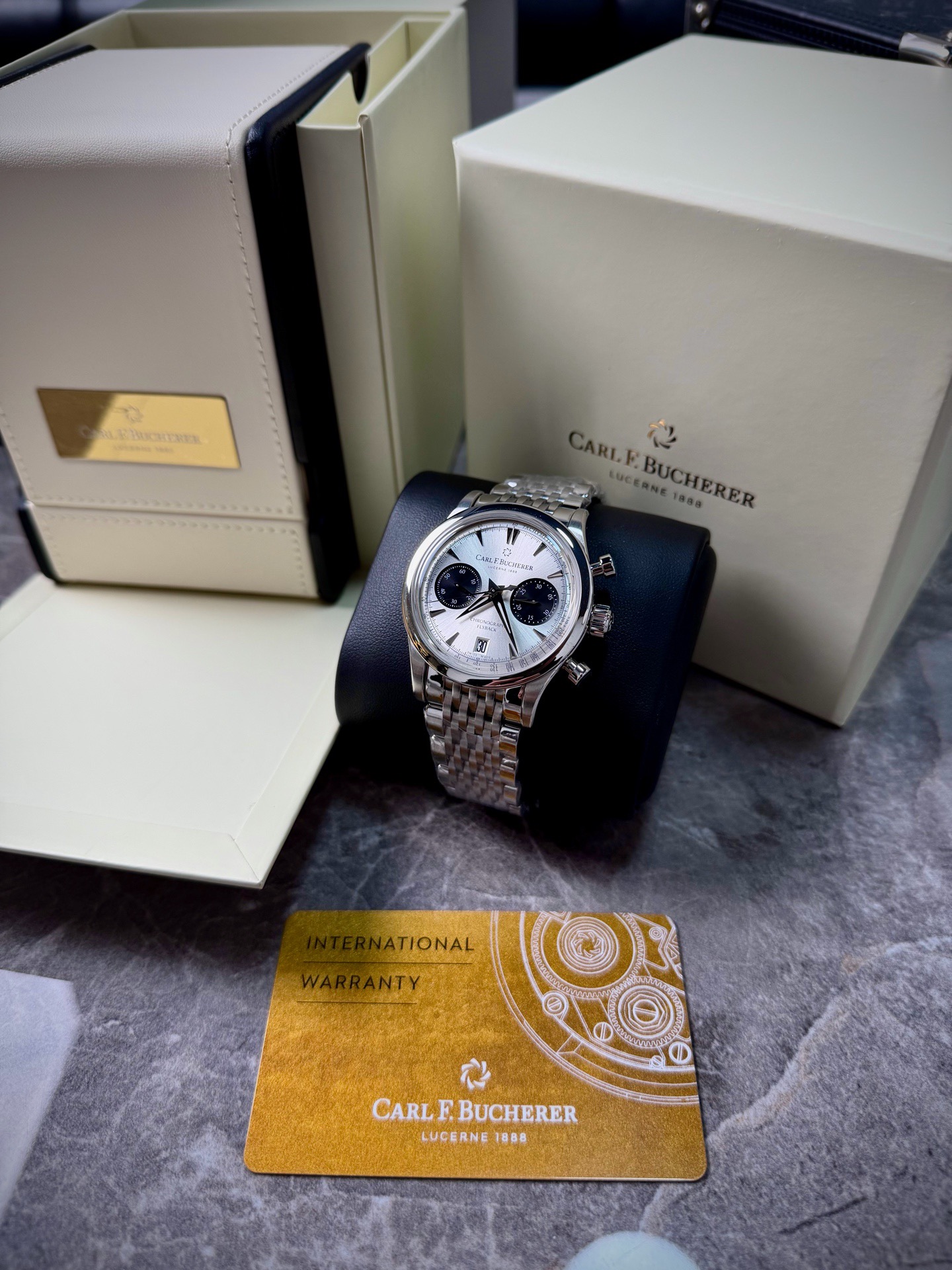 Carl F. Bucherer 00.10927.08.13.25 detail 1