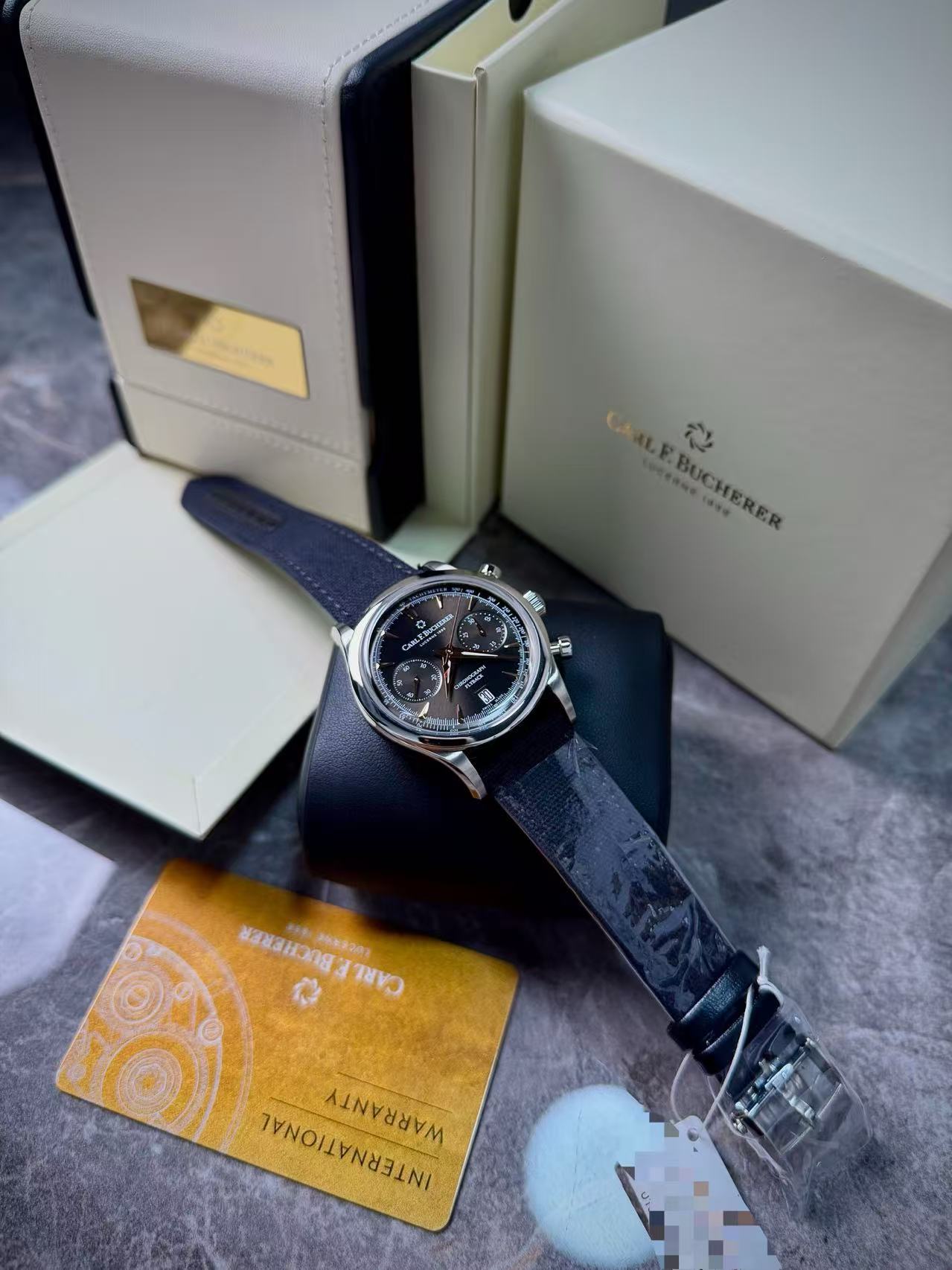 Carl F. Bucherer 00.10927.08.33.01 detail 1
