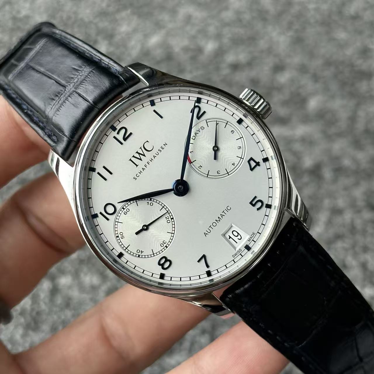 IWC IW500705 detail 1