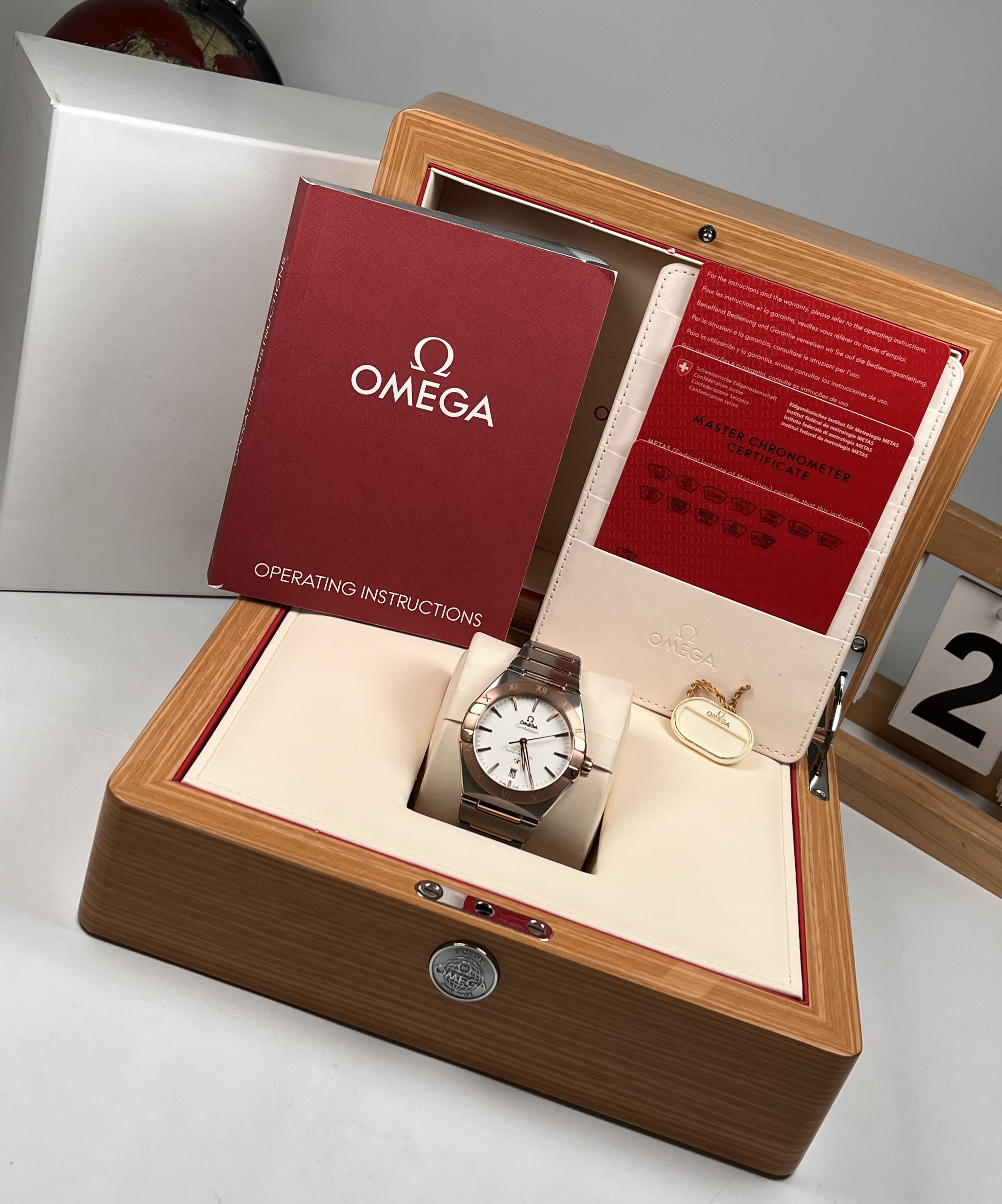 Omega 131.20.39.20.02.001 detail 7