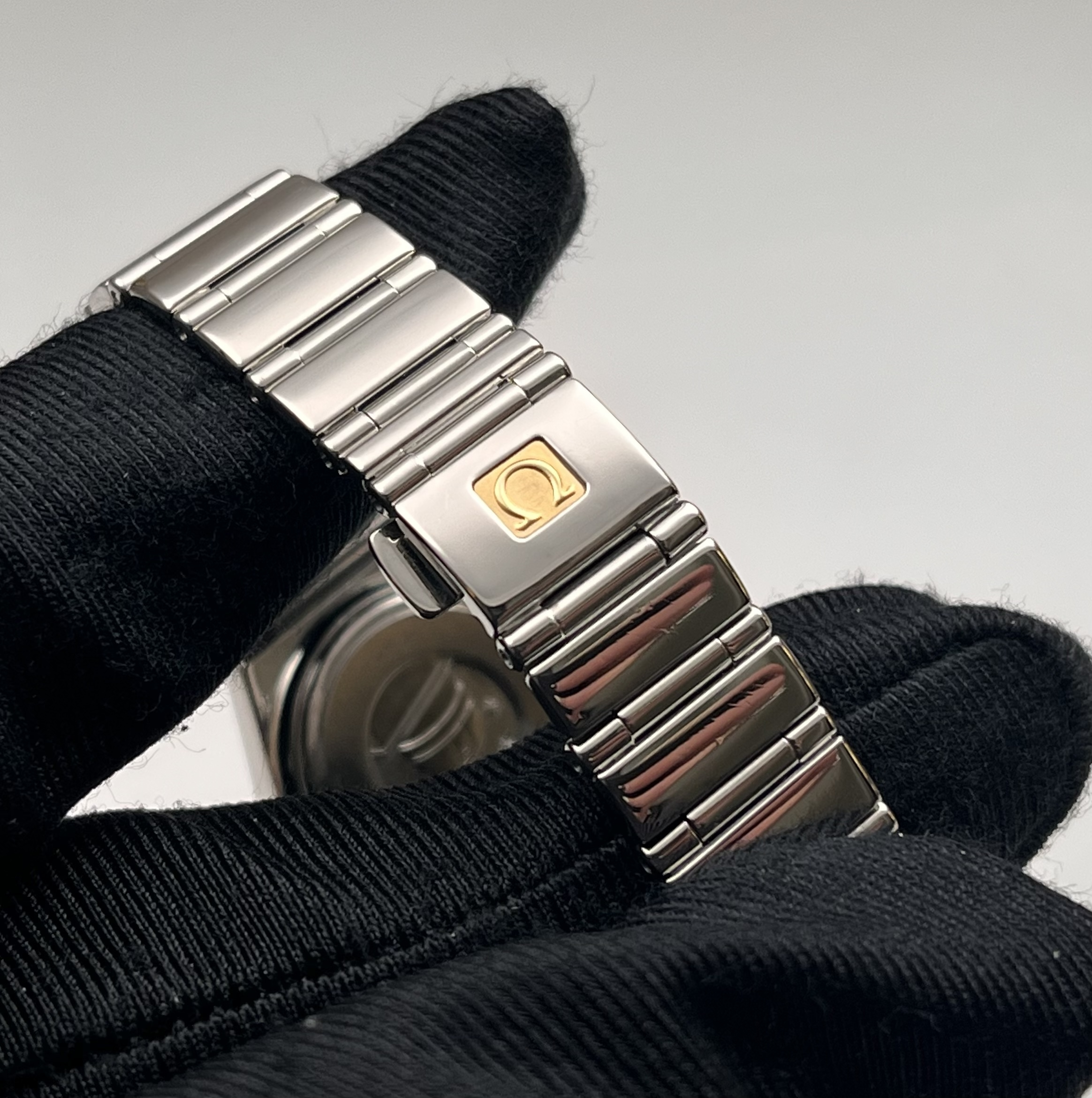 Omega 1465.71.00 detail 5