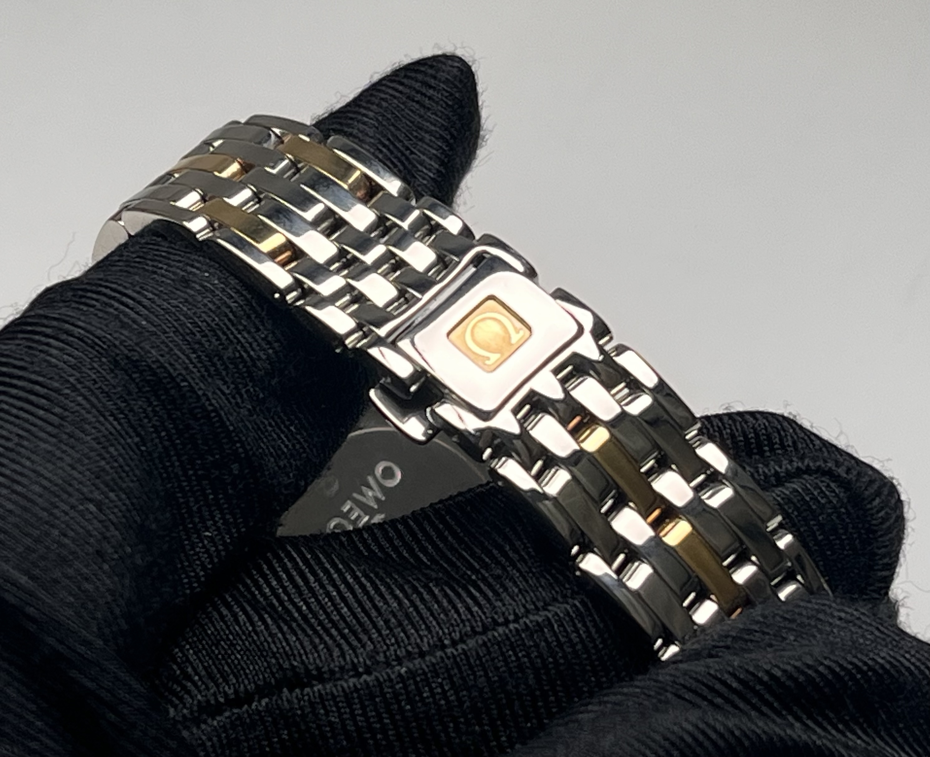 Omega 424.25.27.60.55.001 detail 5