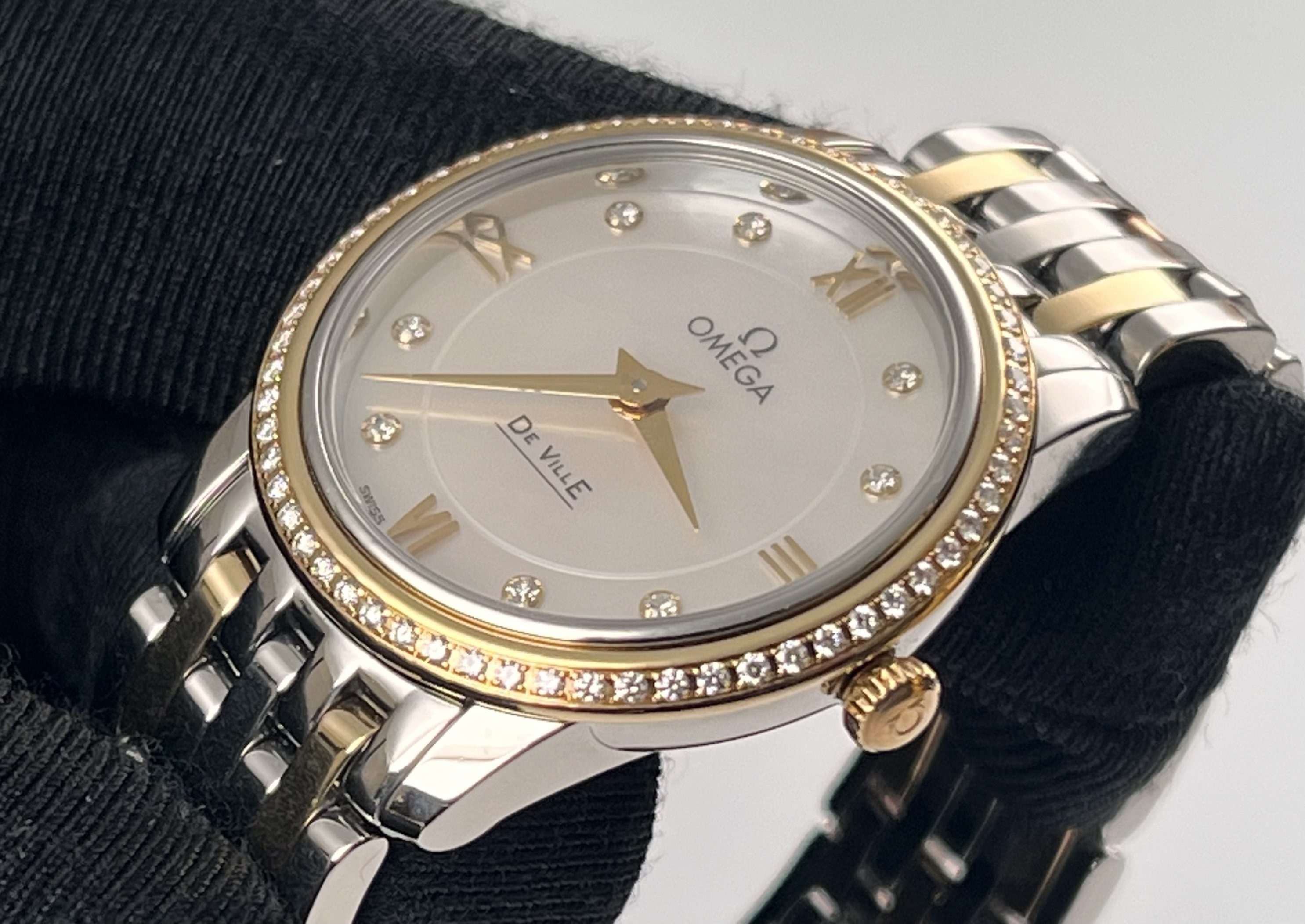 Omega 424.25.27.60.55.001 detail 4