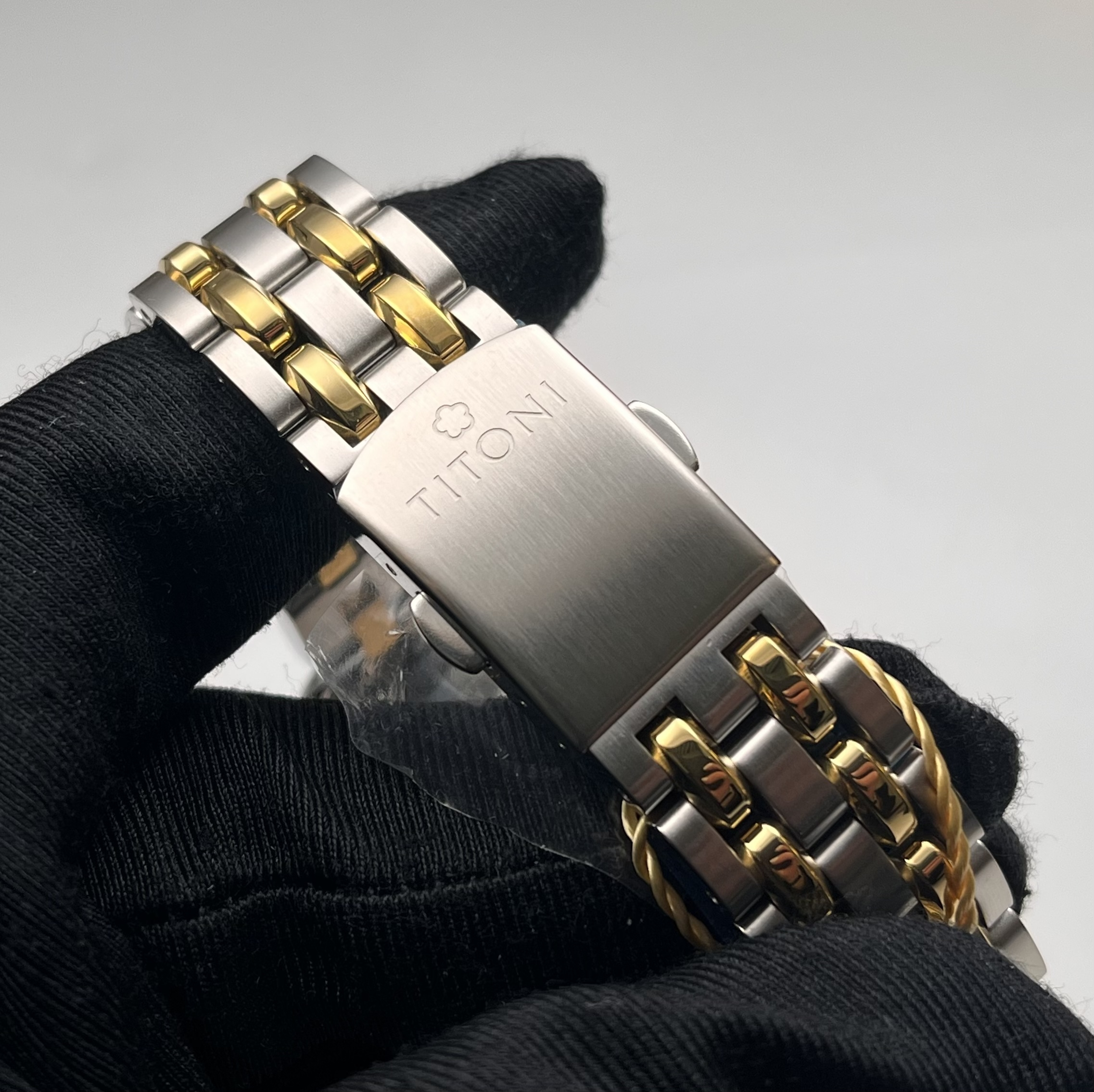 TITONI 777SY-019 detail 7