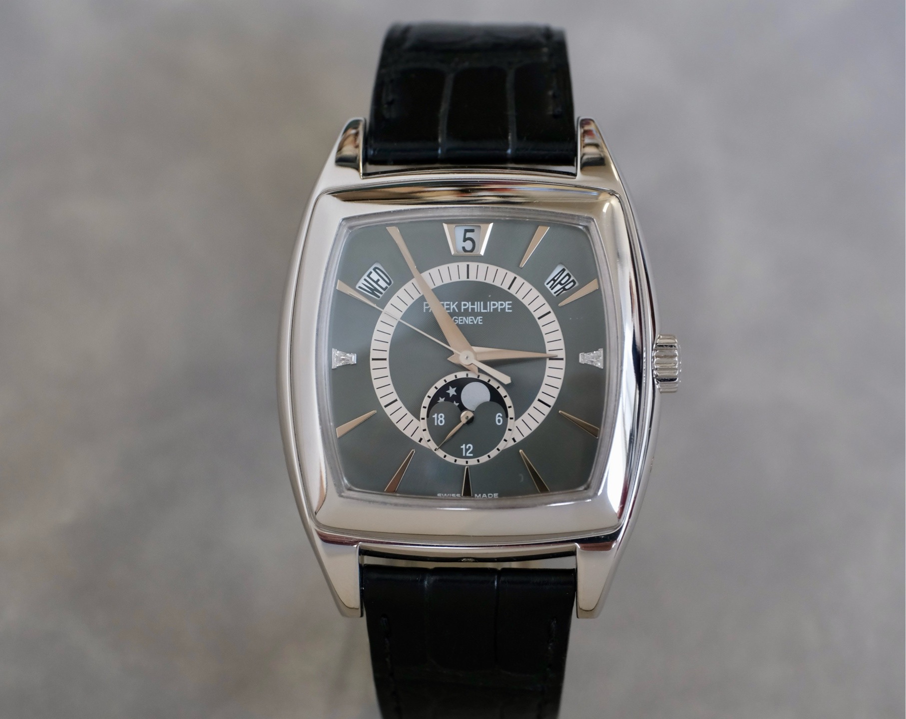 Patek Philippe 5135P detail 6