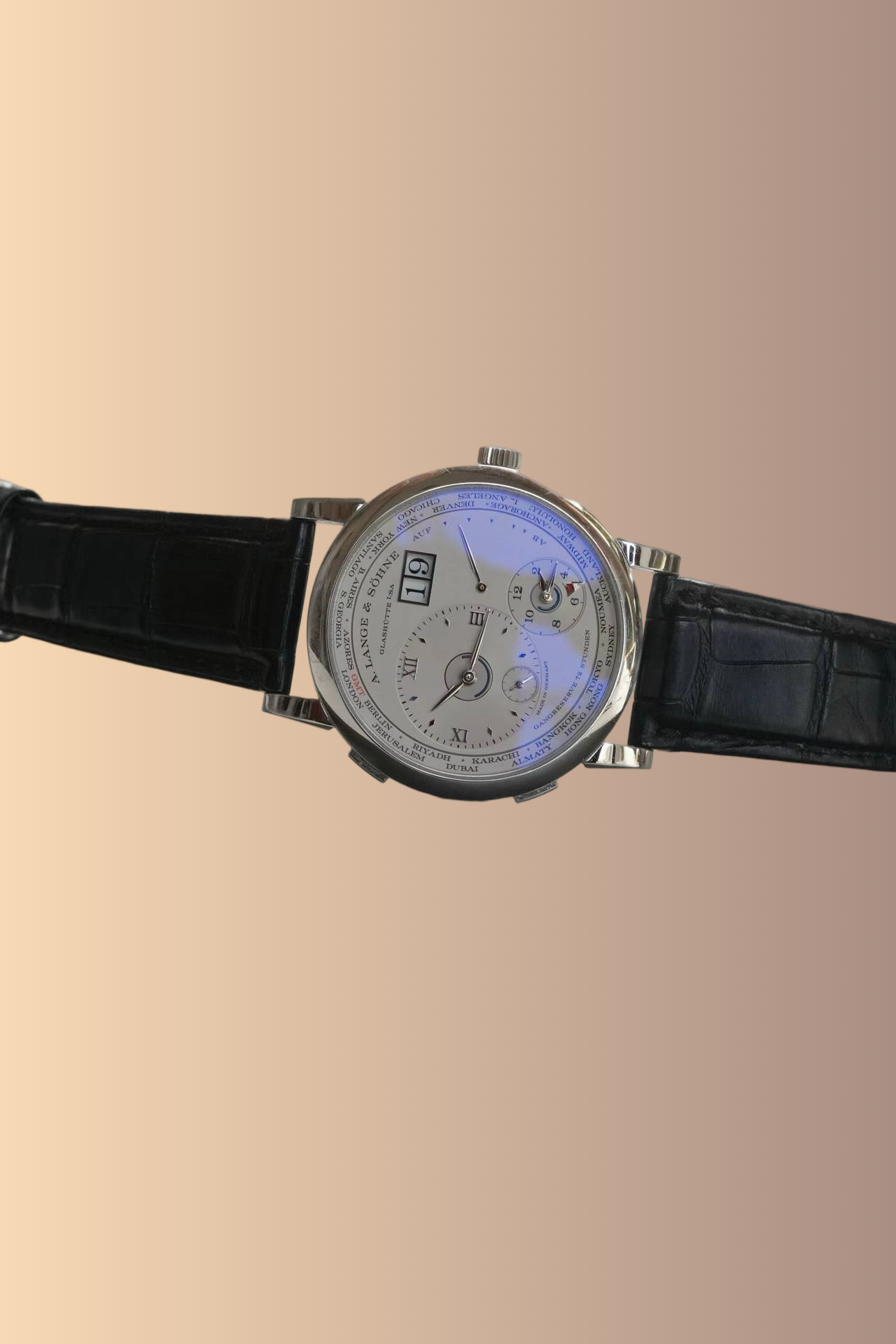 A. Lange & S&ouml;hne 136.025 detail 1