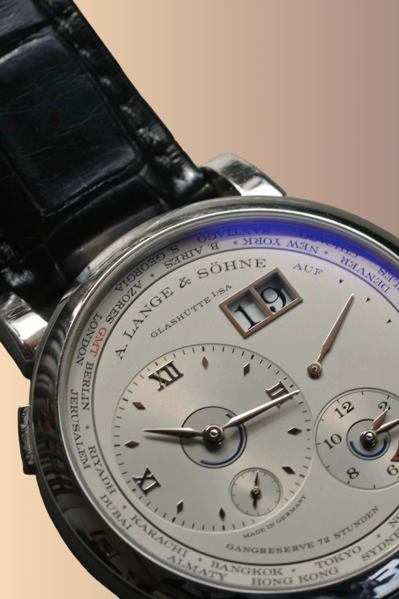 A. Lange & S&ouml;hne 136.025 detail 2