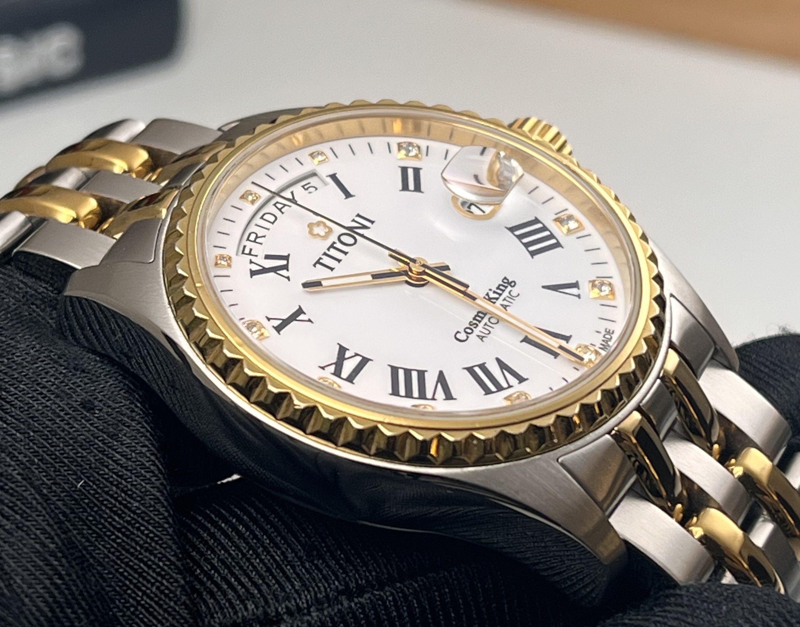 TITONI 797SY-019 detail 4