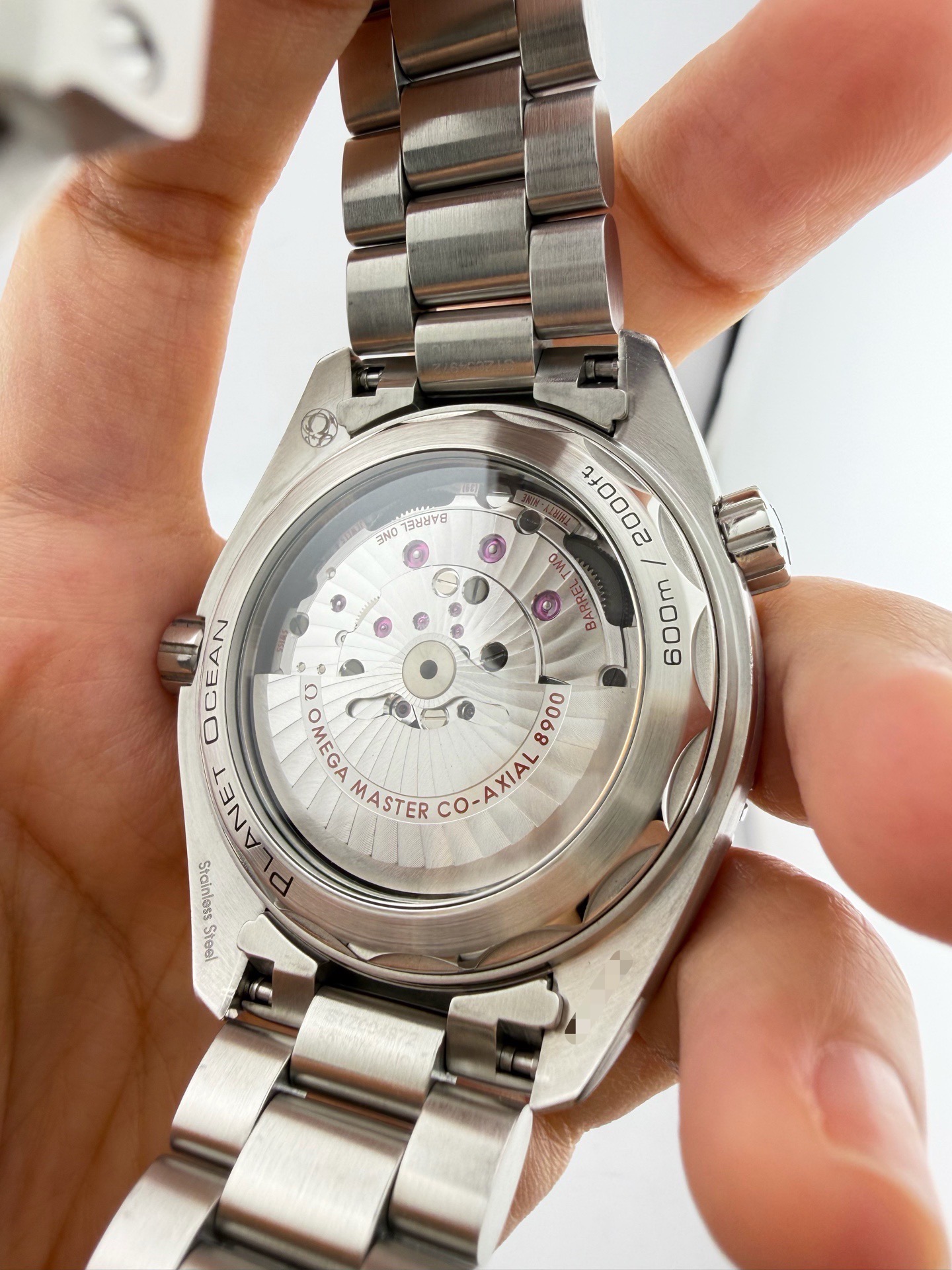 Omega 215.30.44.21.01.002 detail 3