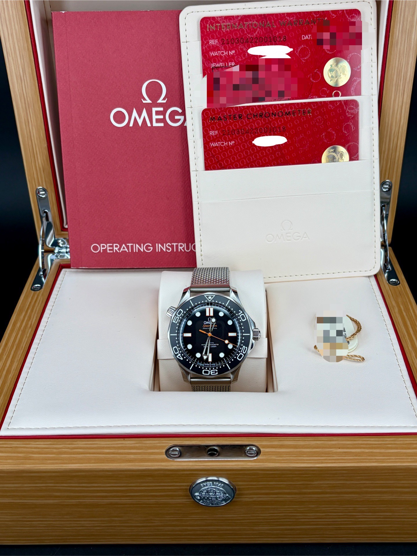 Omega 210.30.42.20.01.018