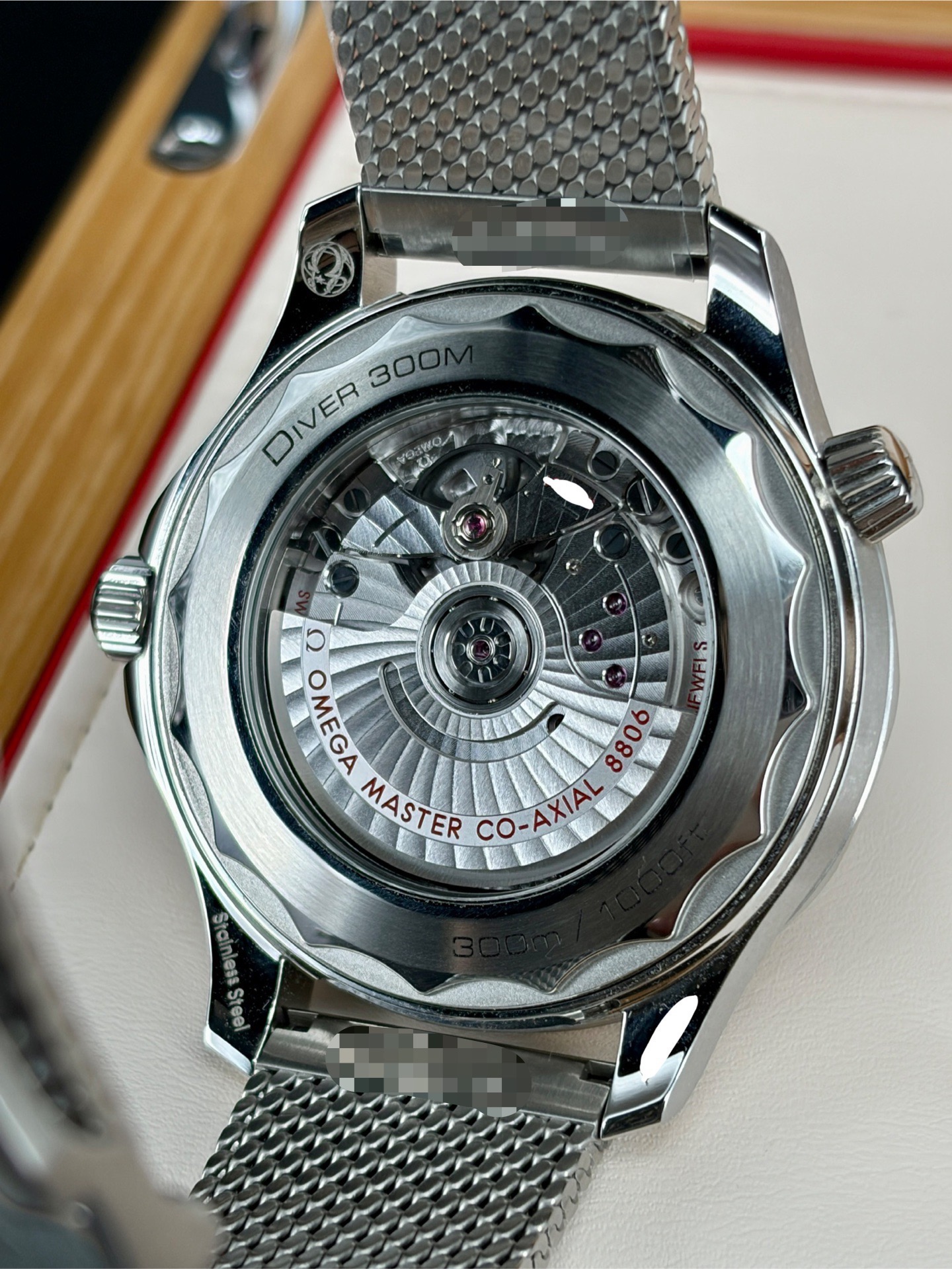 Omega 210.30.42.20.01.018 detail 6
