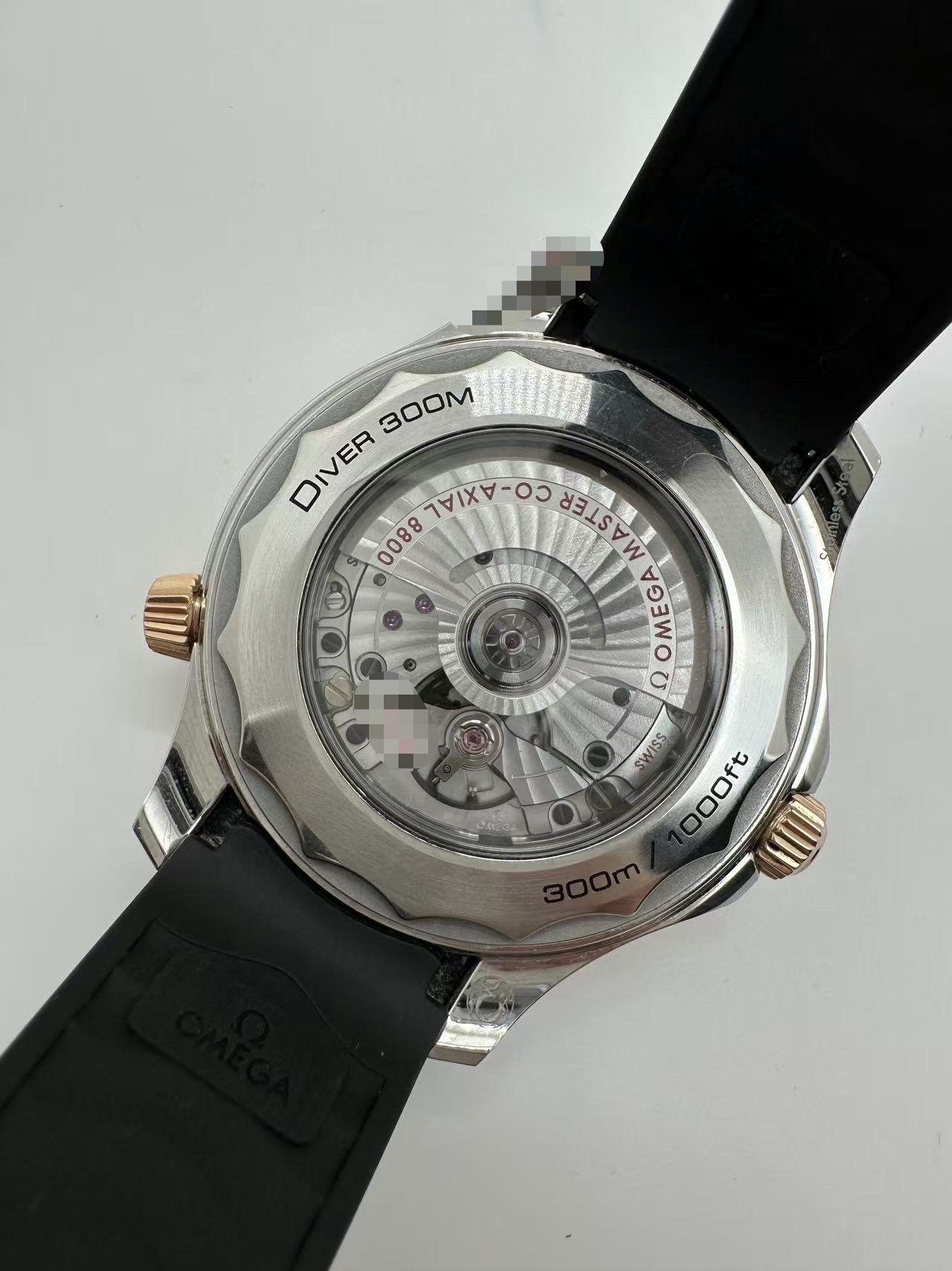 Omega 210.22.42.20.01.002 detail 4