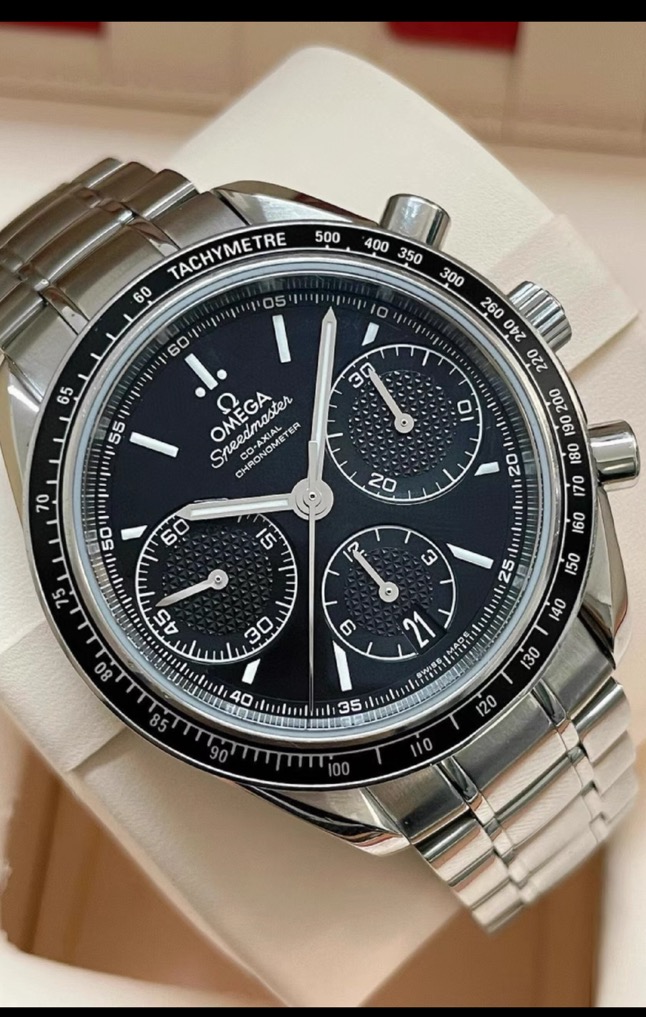 Omega 326.30.40.50.01.001 detail 6