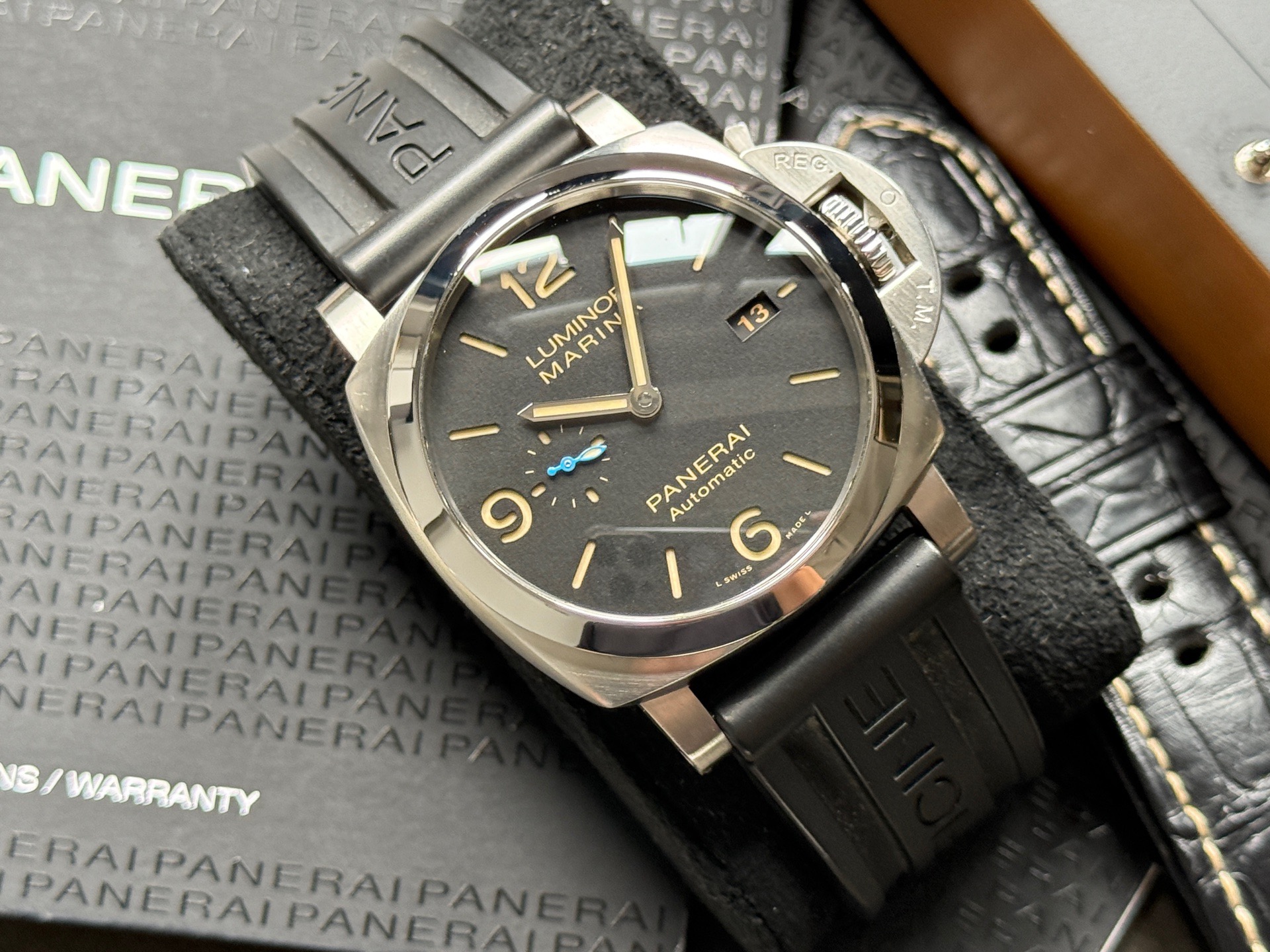 Panerai PAM01312 detail 2