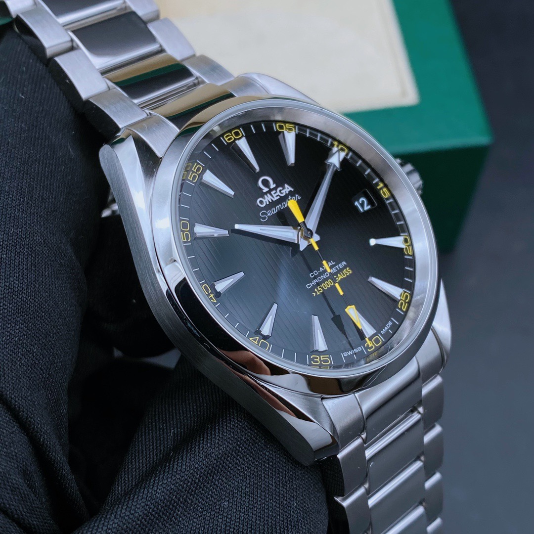 Omega 231.10.42.21.01.002 detail 4