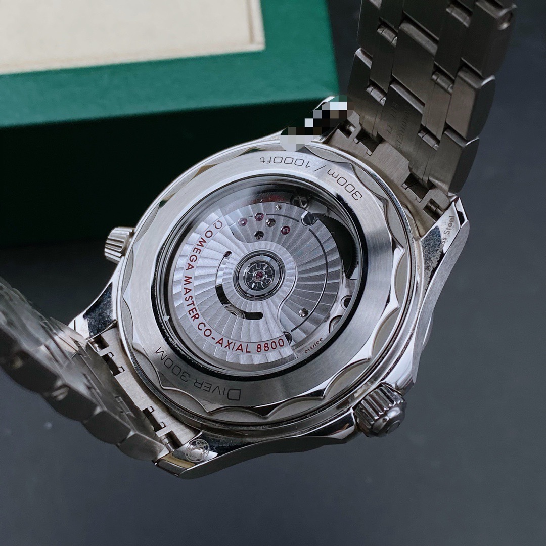 Omega 210.30.42.20.06.001 detail 7