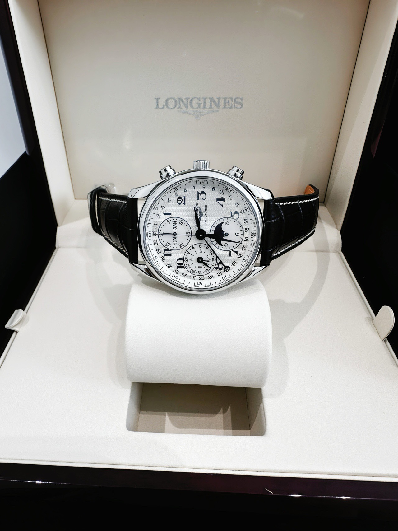 Longines L2.673.4.78.3 detail 1