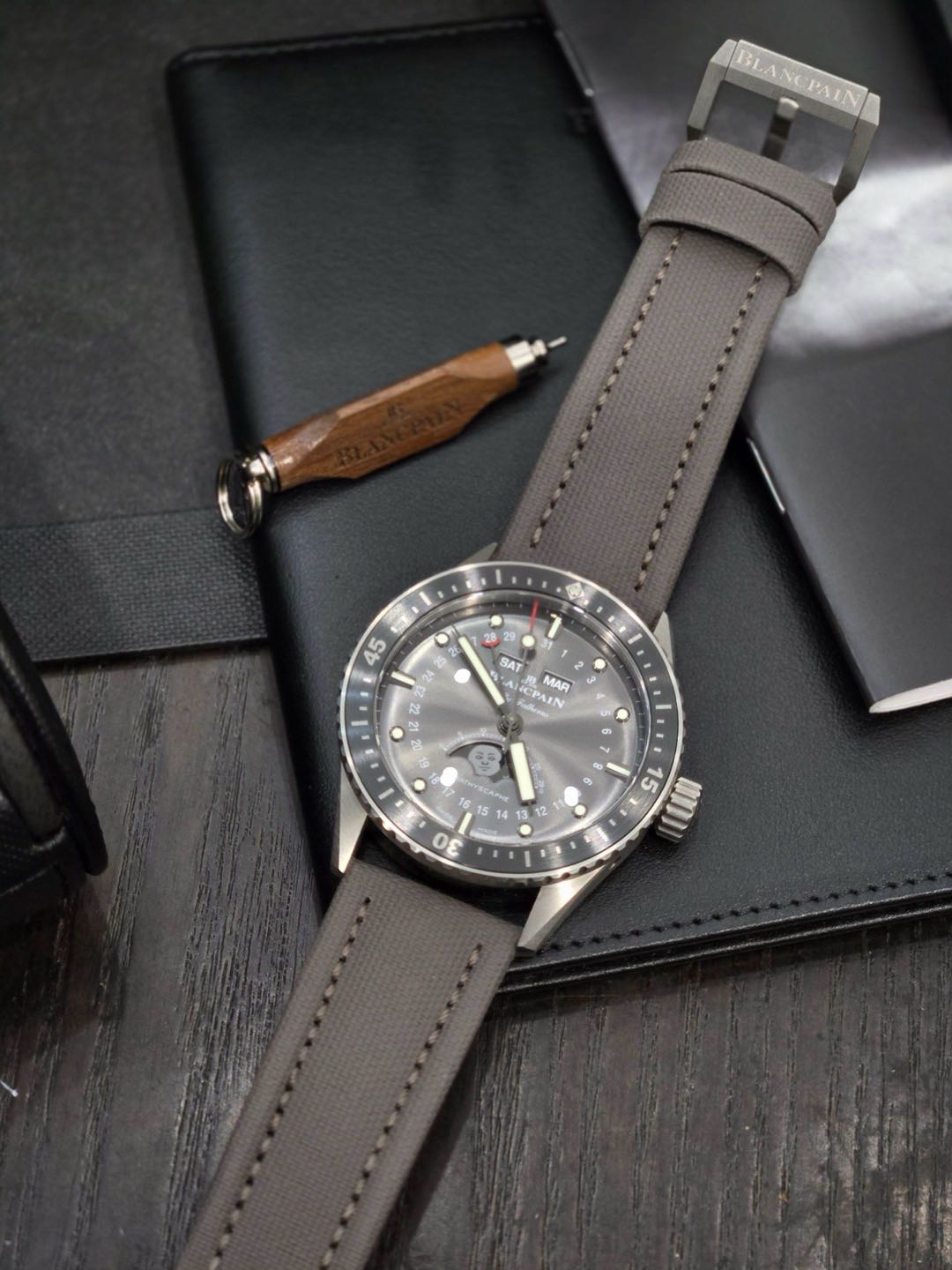 Blancpain 5054-1210-G52A detail 4