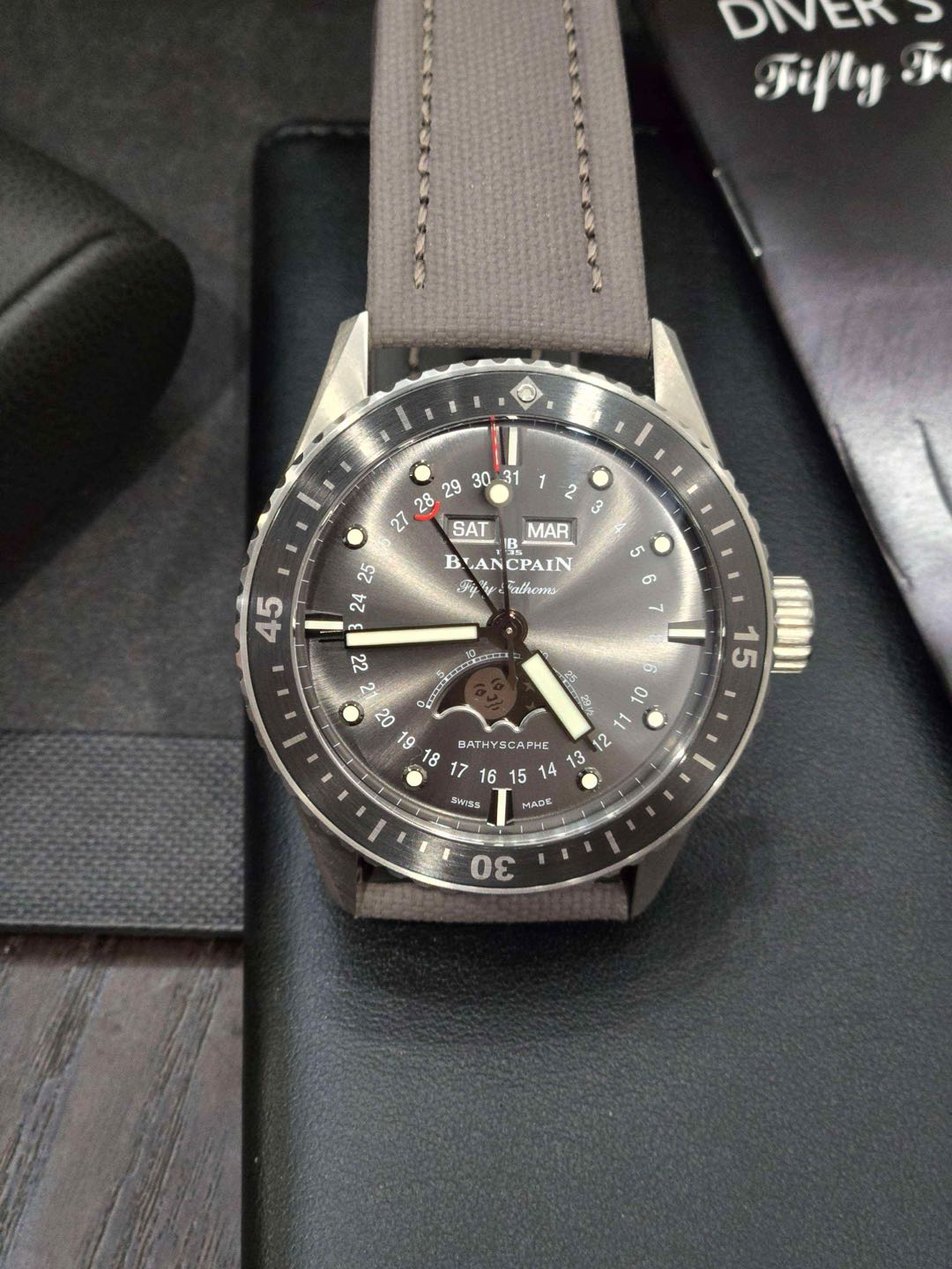 Blancpain 5054-1210-G52A detail 3