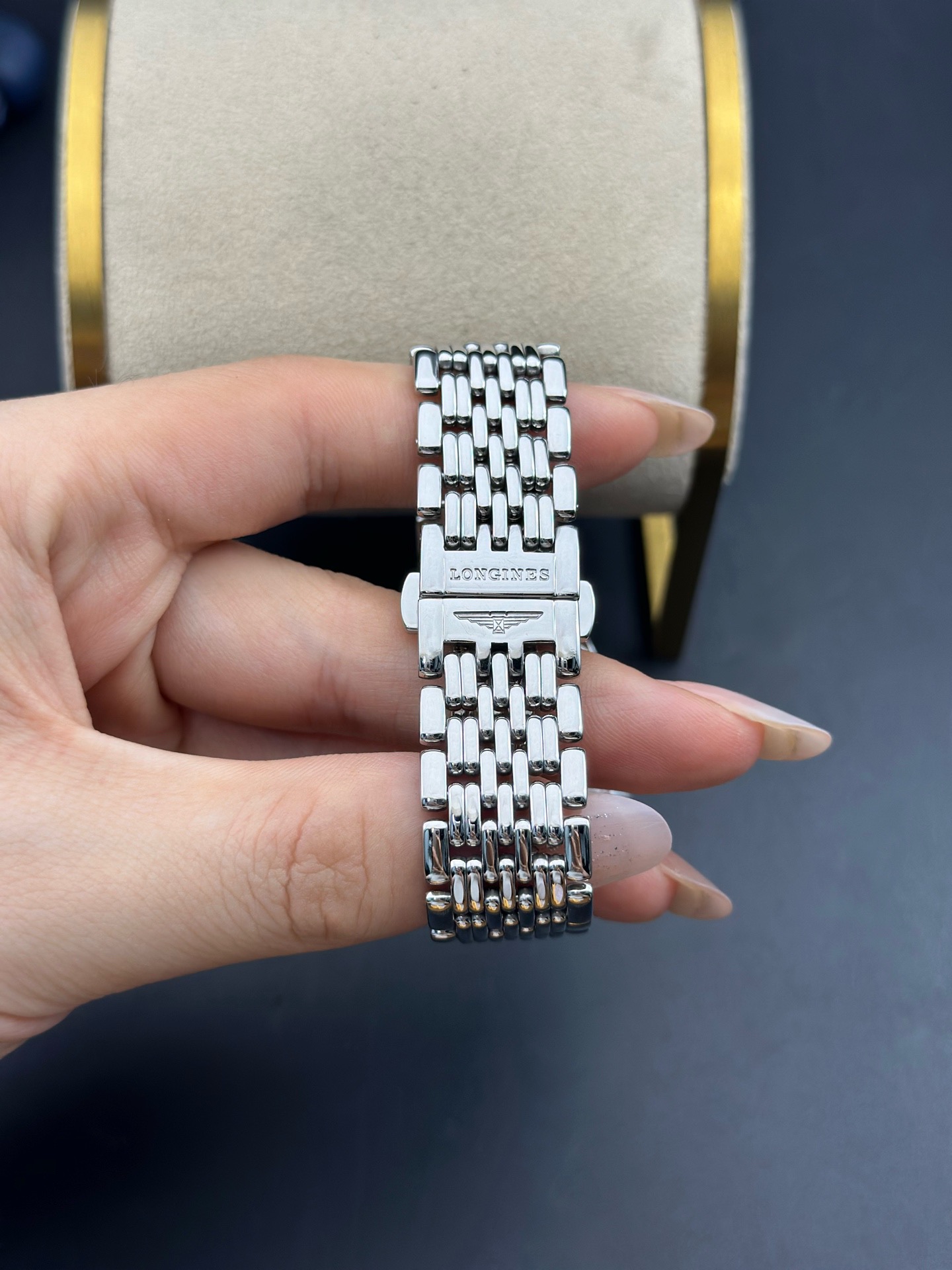 Longines L4.760.4.12.6 detail 4
