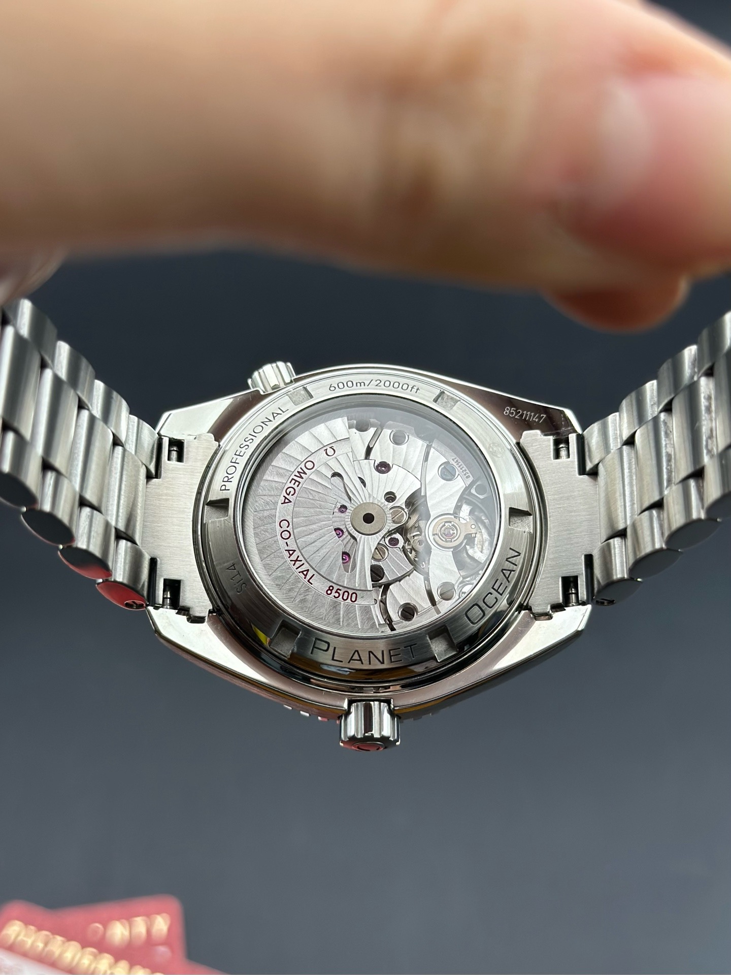 Omega 232.30.42.21.04.001 detail 6